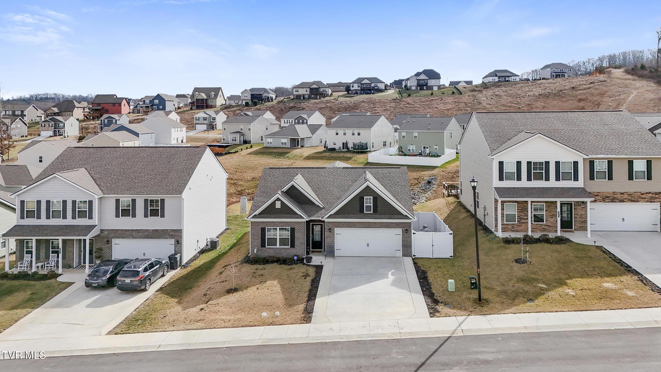 2479 Bridgeforth Crossing Property Photo 38
