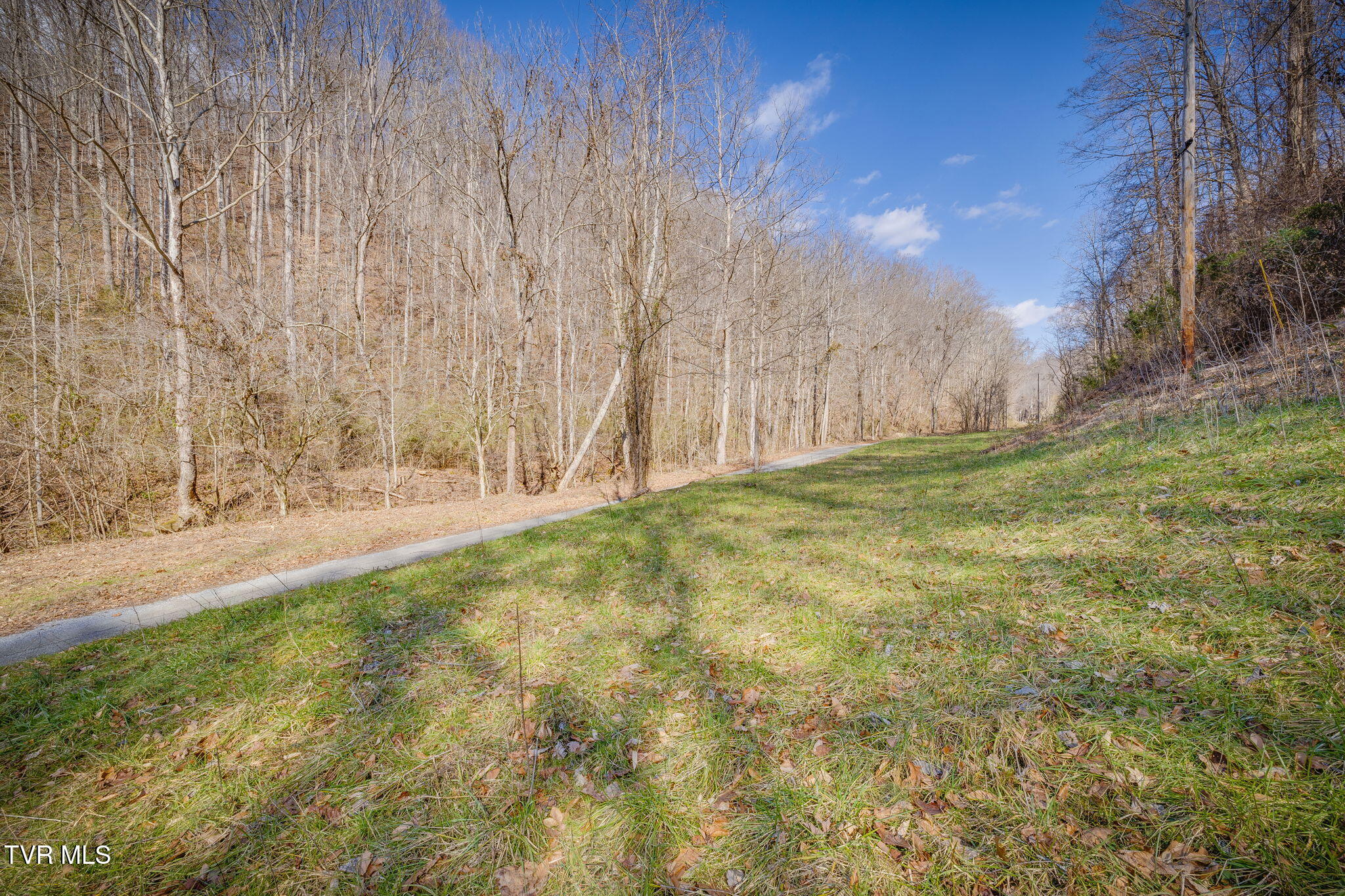 1795 Bear Hollow Road Property Photo 2