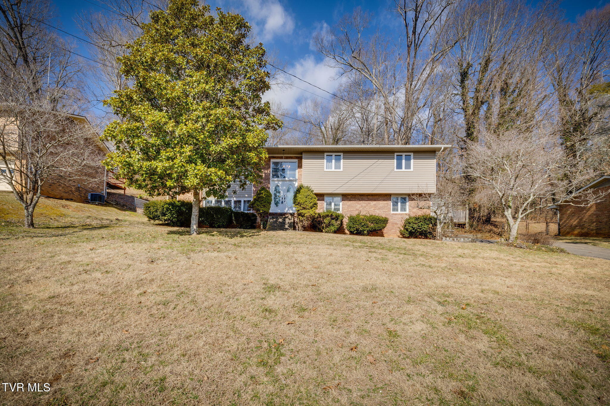 710 Foothills Road Property Photo