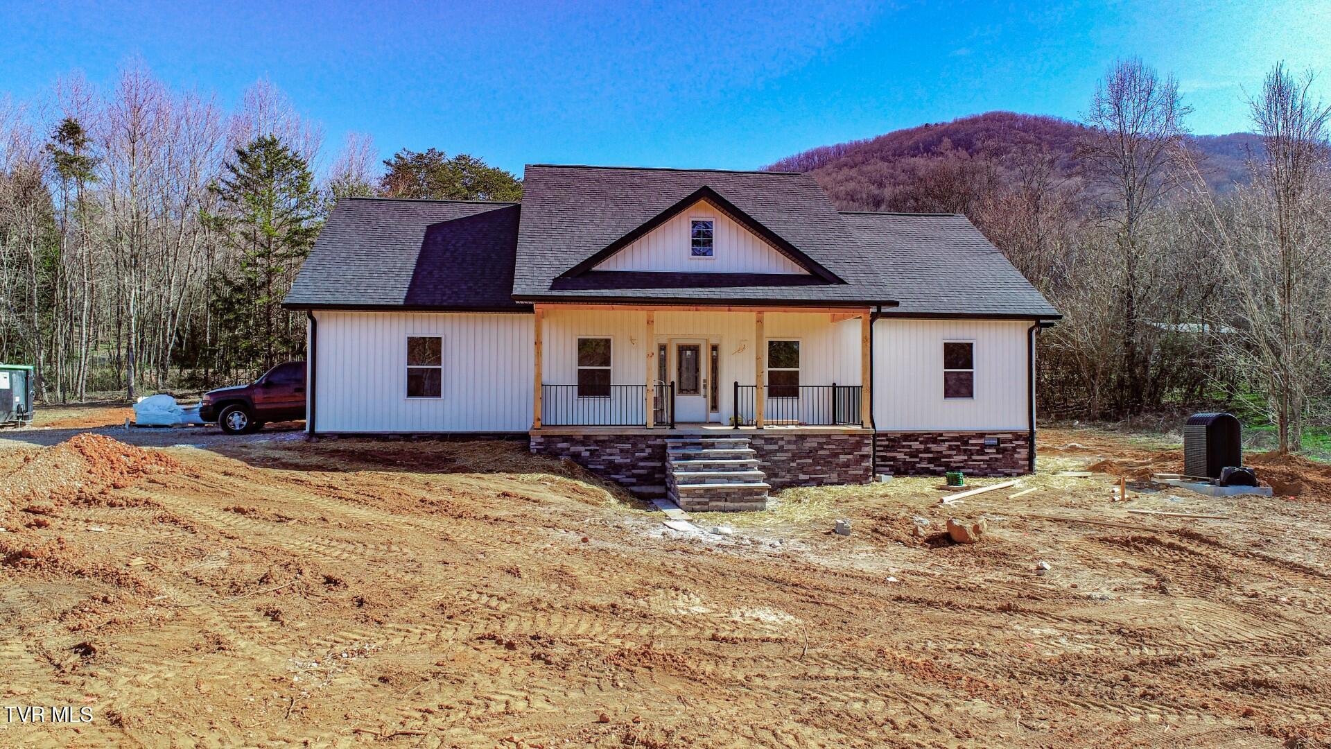 127 Victor Rd Property Photo