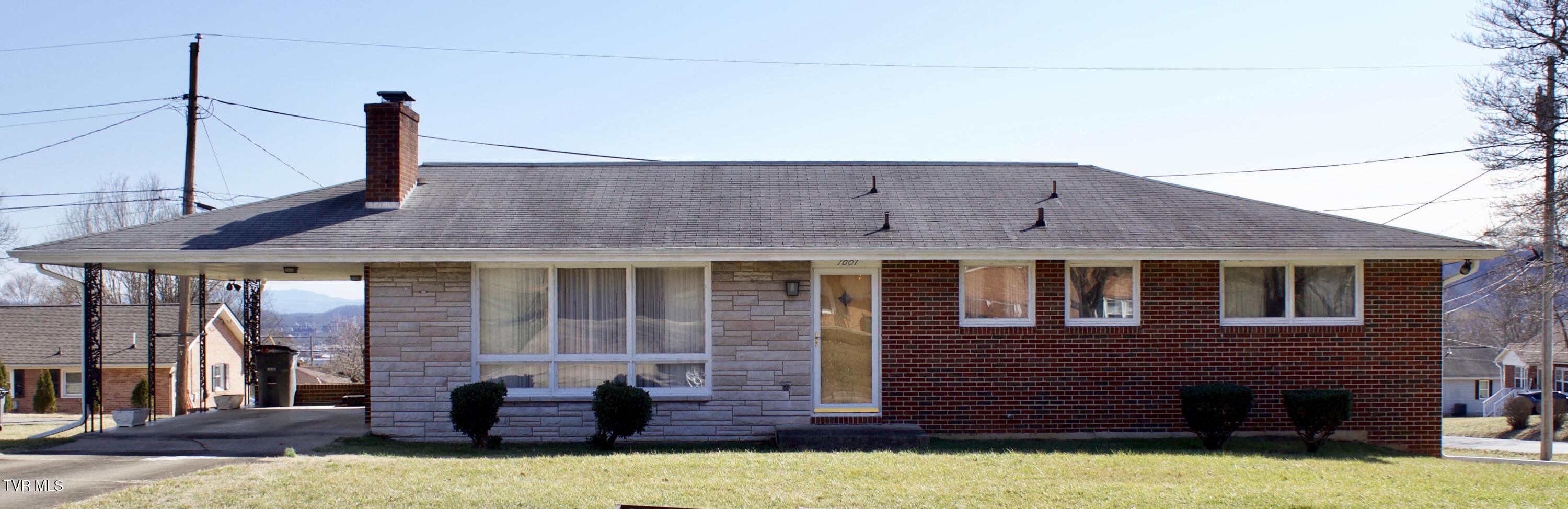 1001 Lake Street Property Photo