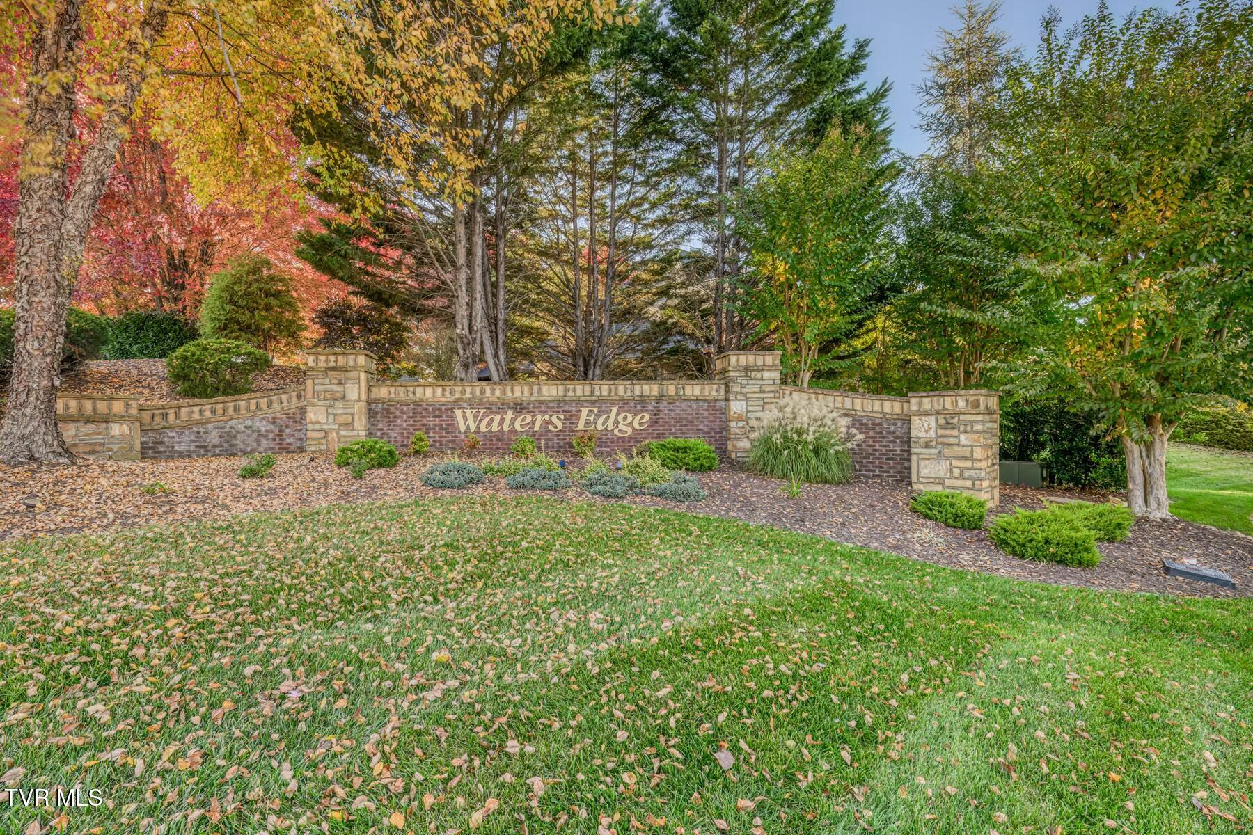 19 Sweetwater Court Property Photo 7