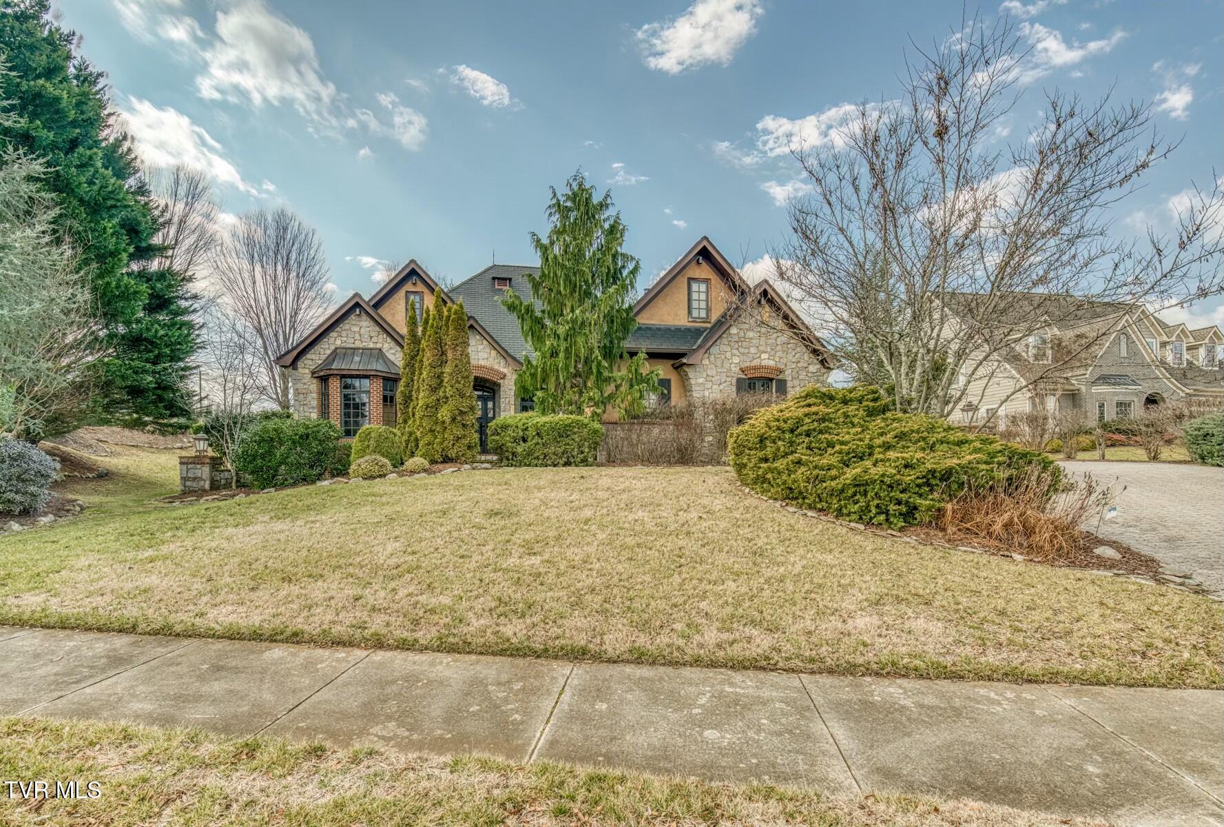 19 Sweetwater Court Property Photo 12