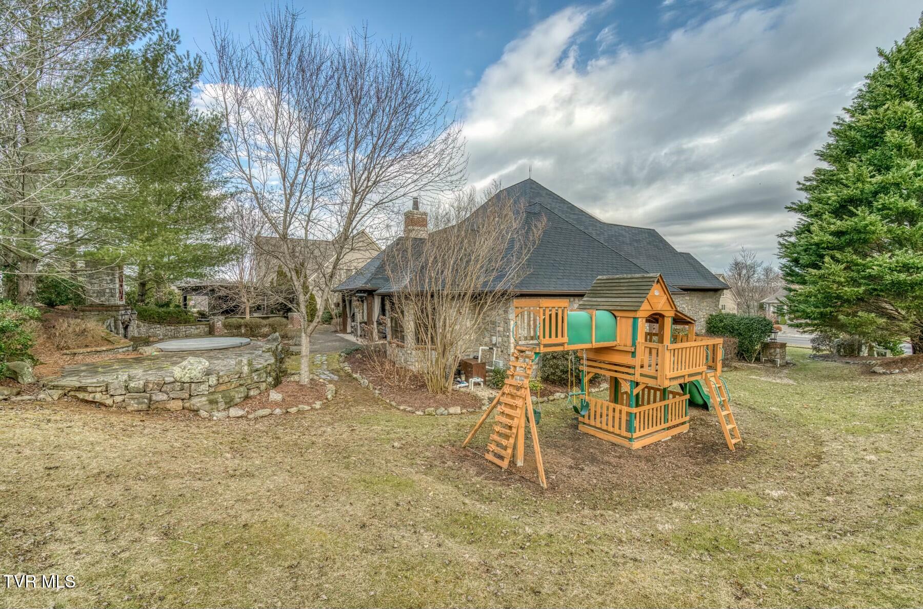 19 Sweetwater Court Property Photo 21