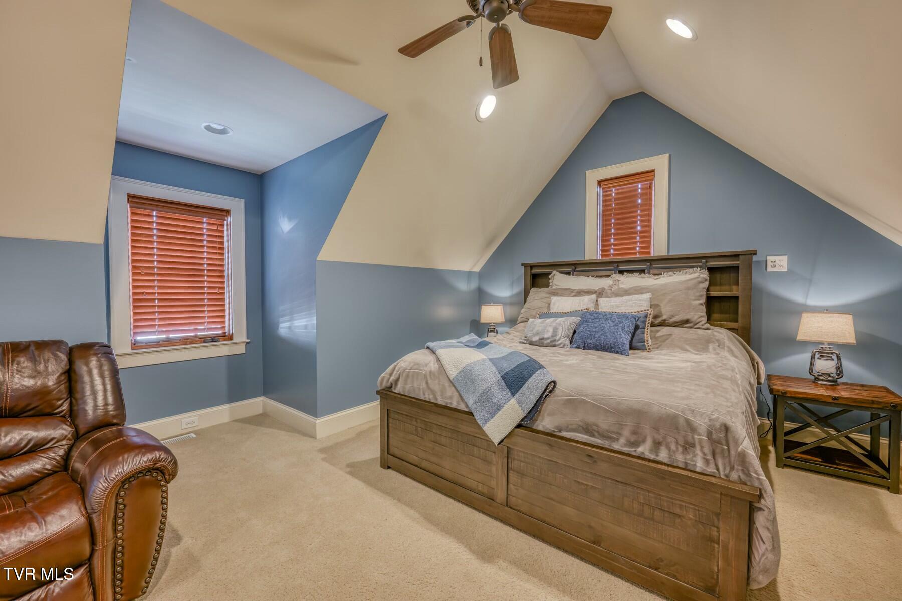 19 Sweetwater Court Property Photo 49