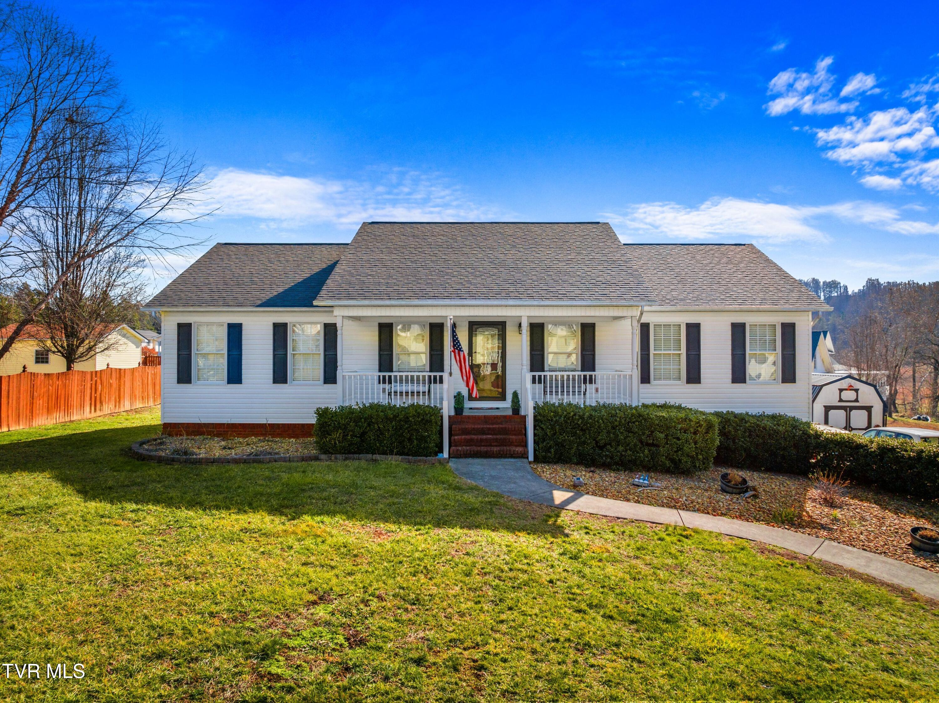807 Mockingbird Court Property Photo