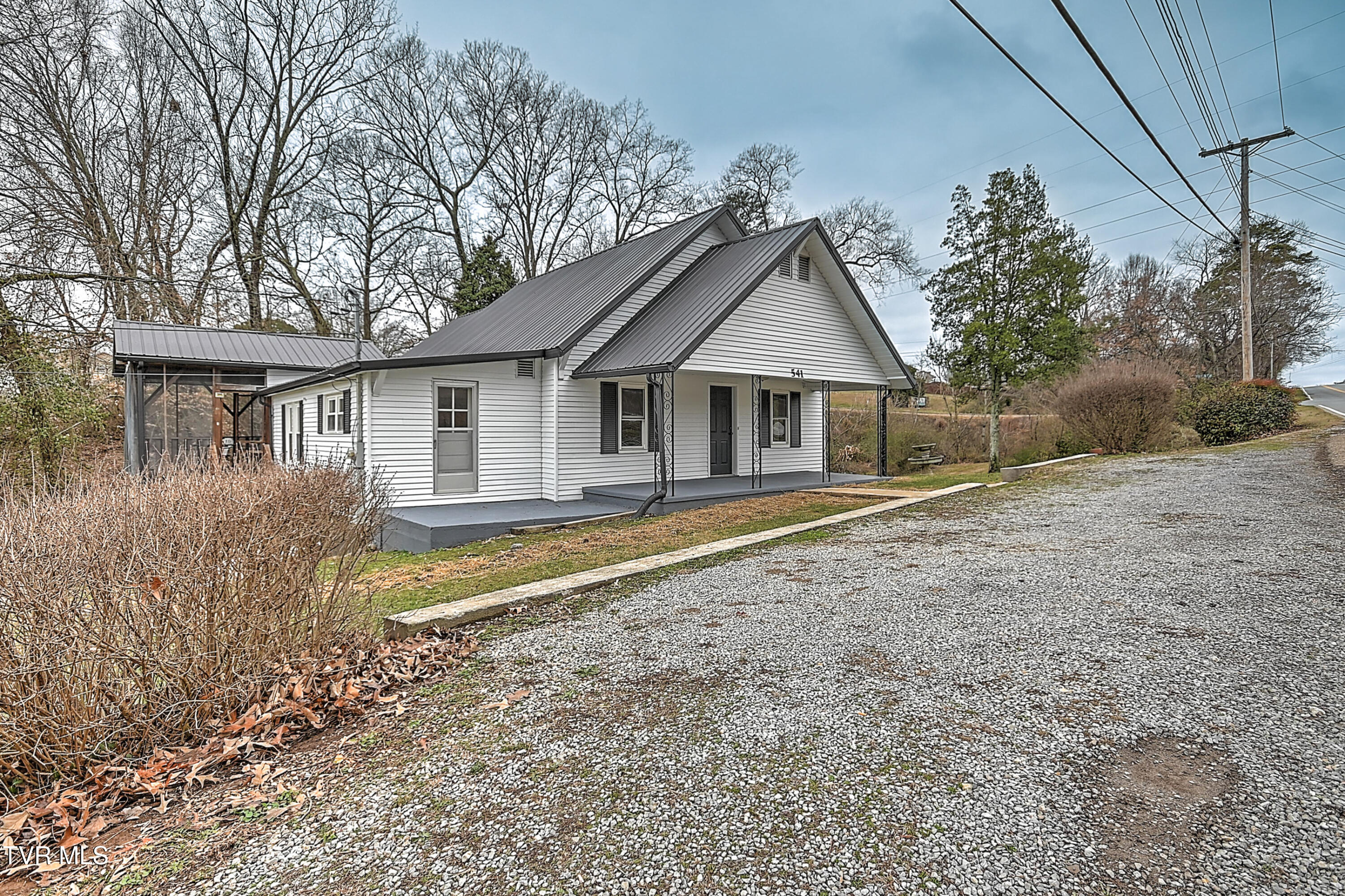 541 Hwy 25/70 Property Photo