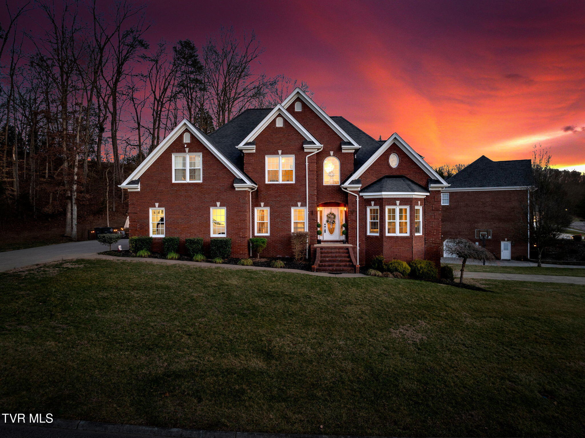 1237 Sussex Drive Property Photo
