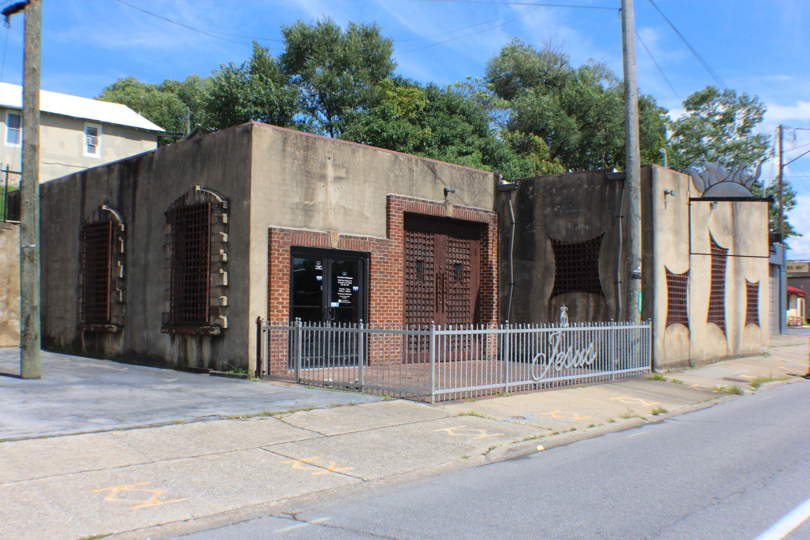 1009 East Sullivan Street Property Photo 1