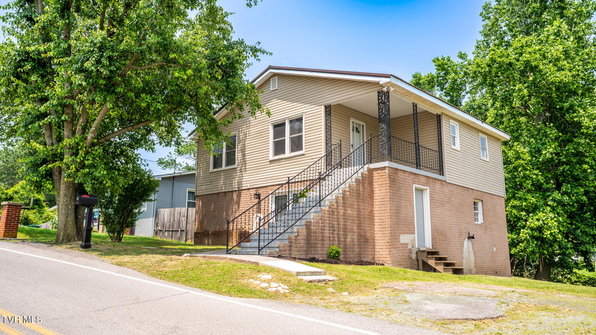 391 Shanks Road Property Photo