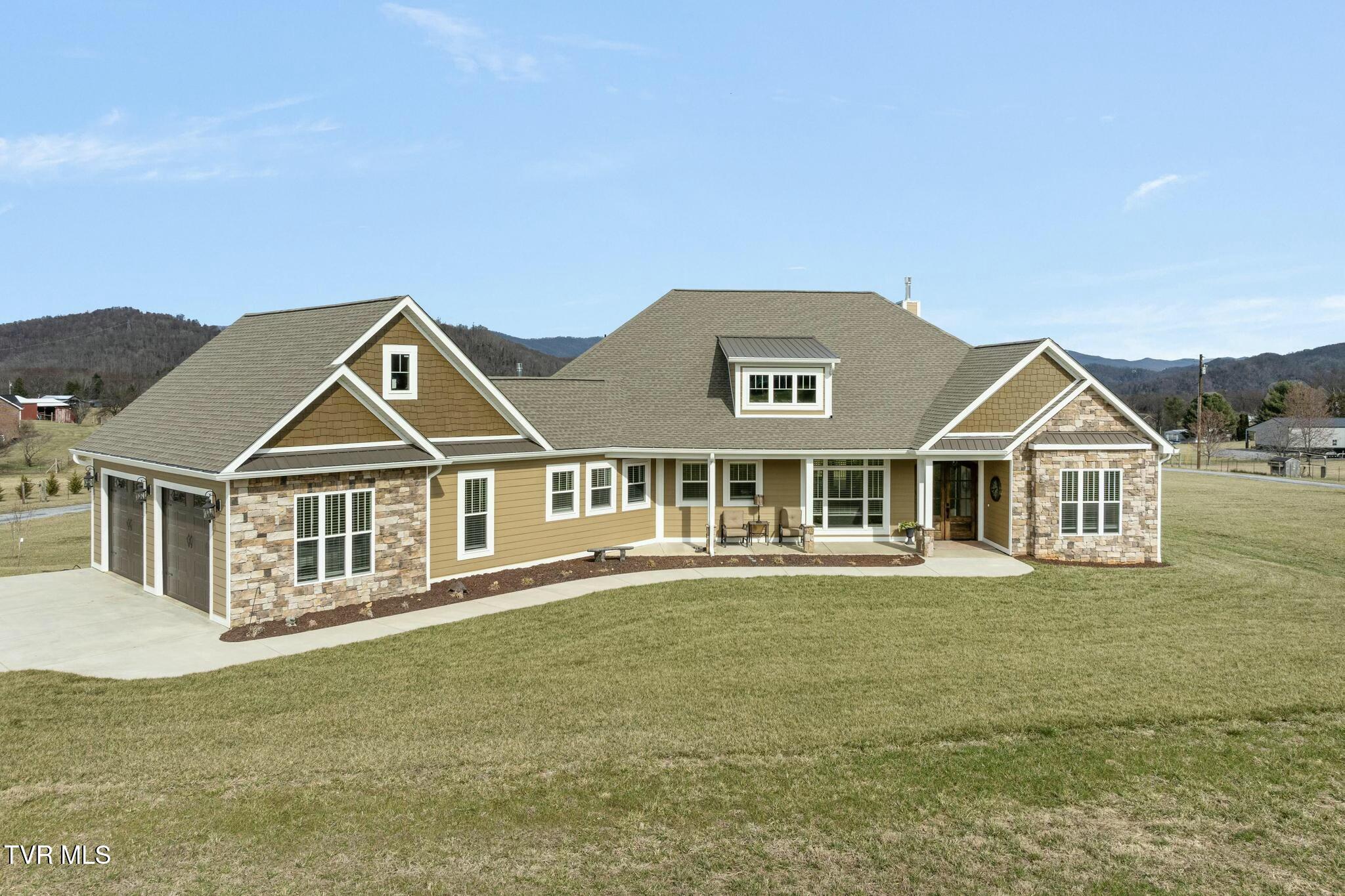 132 Hamilton Rd Road Property Photo