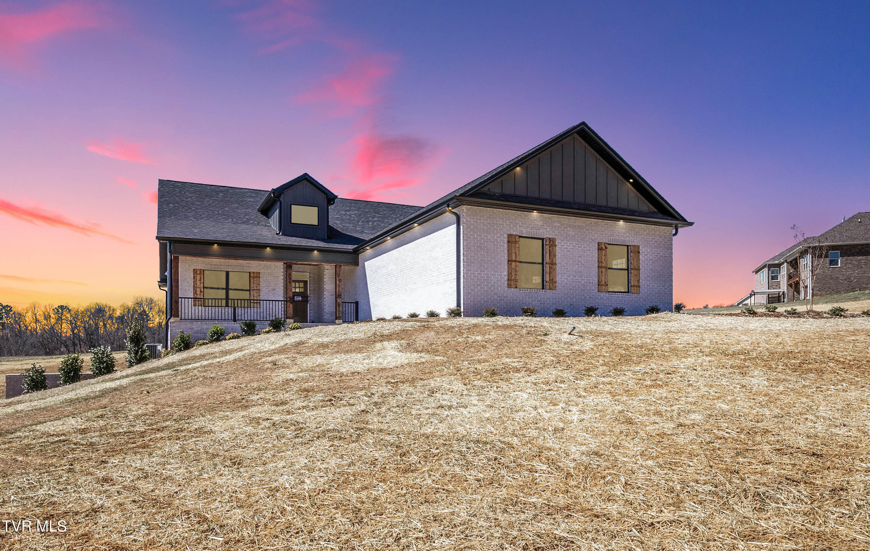 The Pointe Real Estate Listings Main Image