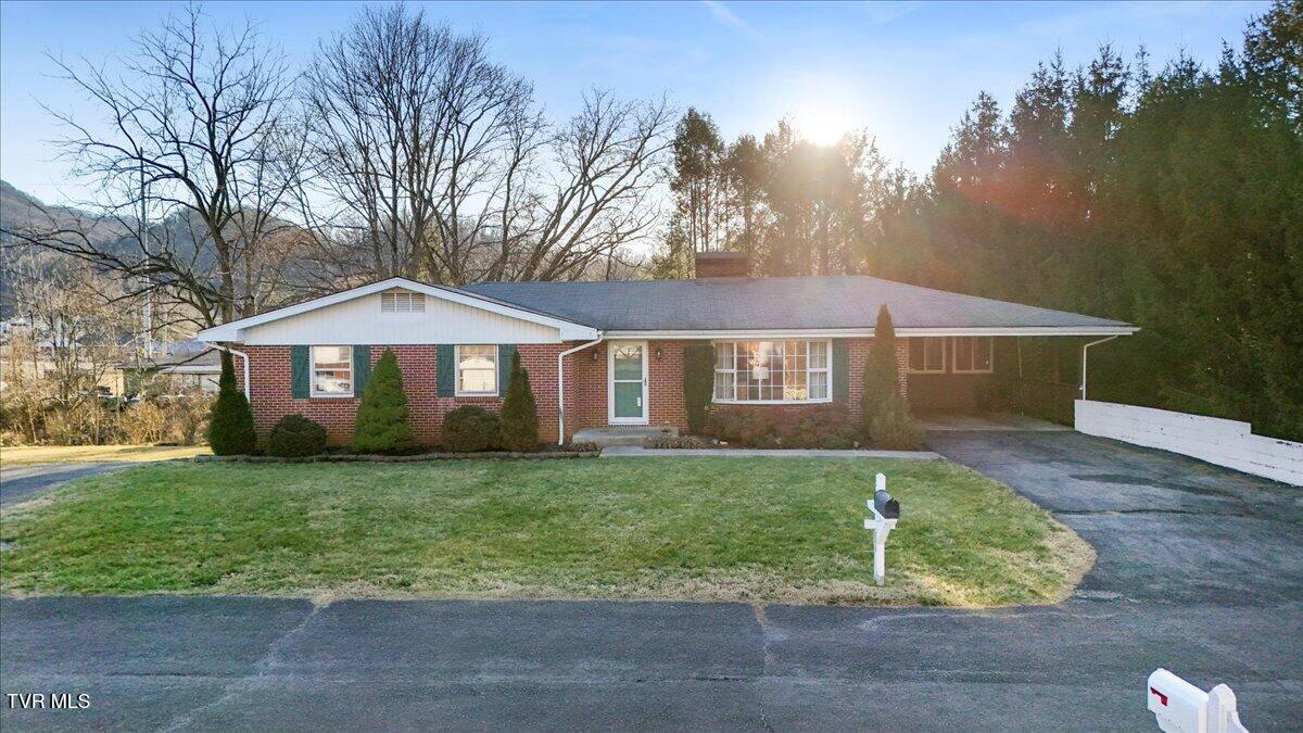 111 Hatfield Drive Property Photo