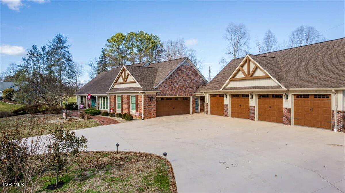 61 Fairway Drive Property Photo
