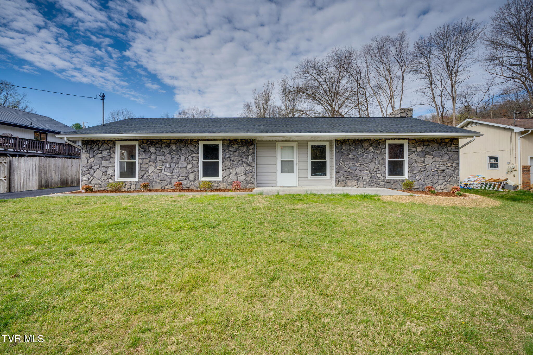 3803 Timberlake Road Property Photo