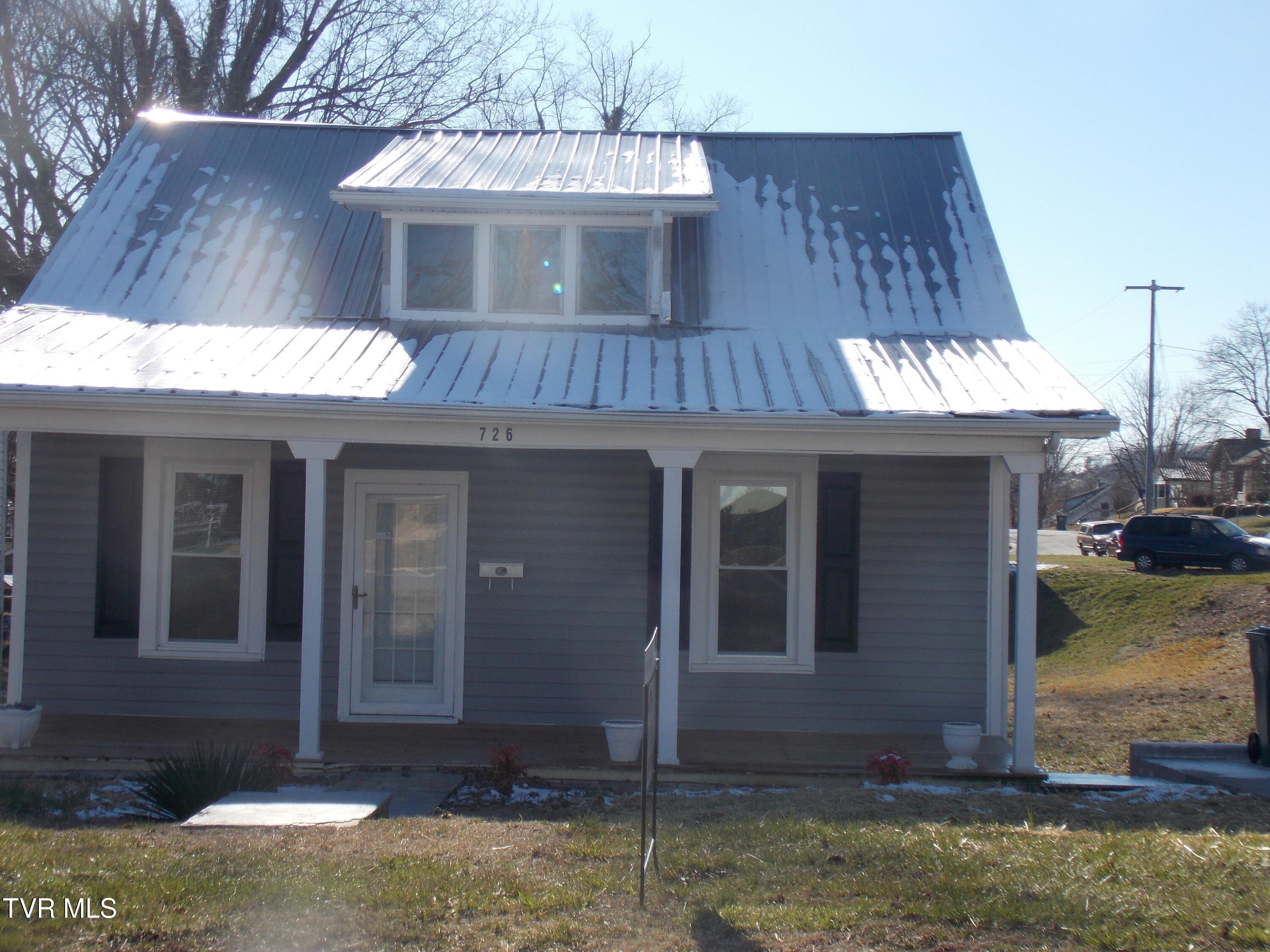 726 Pearl Street Property Photo