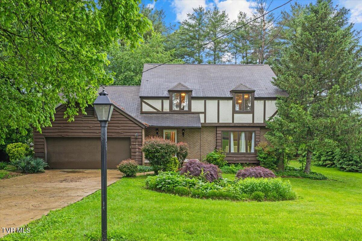 Towne Acres Real Estate Listings Main Image