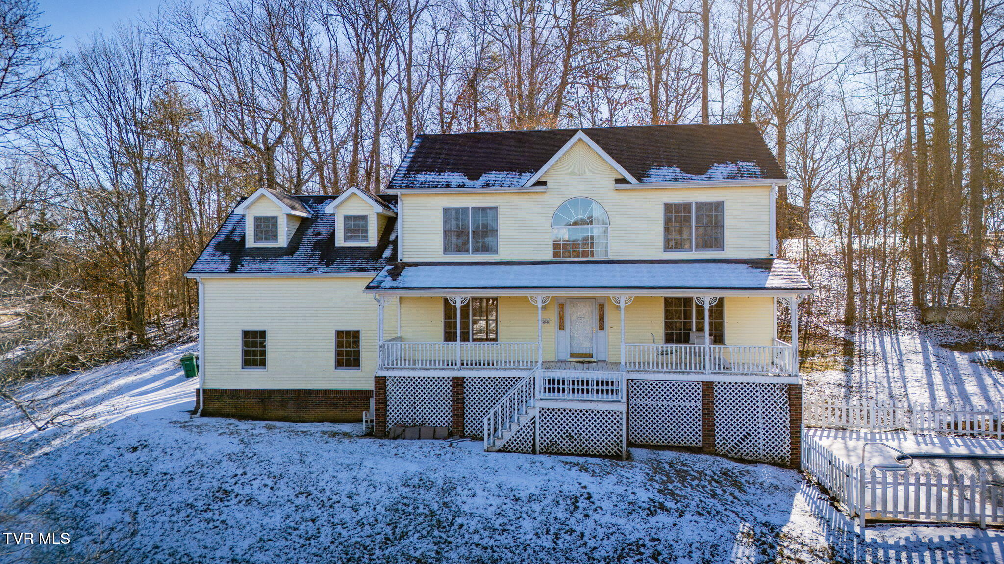 566 Beechwood Road Property Photo