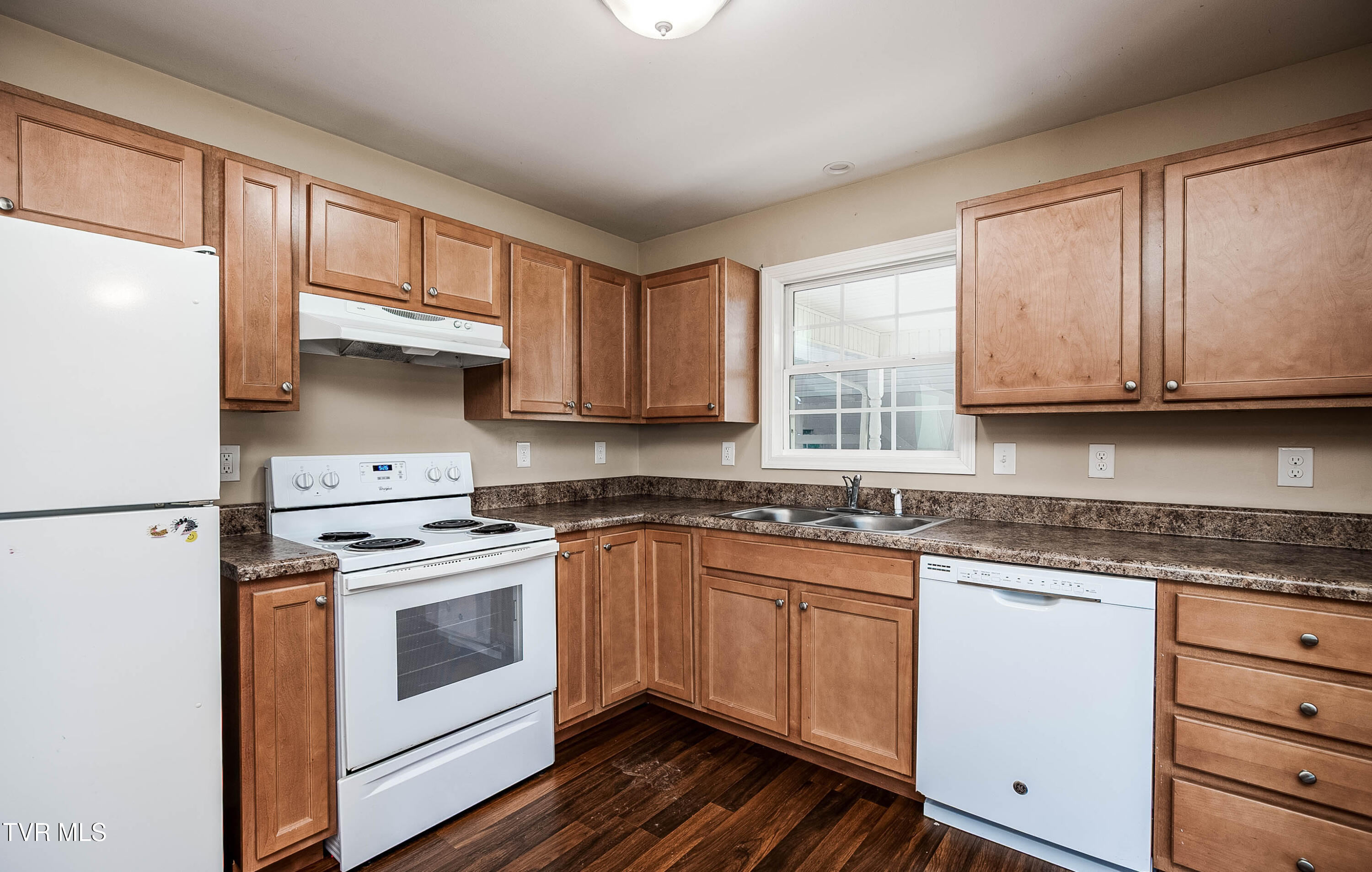 147 Creek Road Property Photo 13