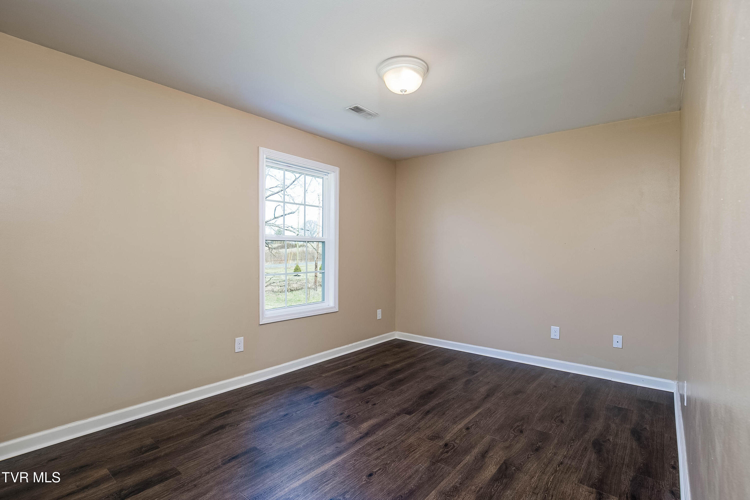 147 Creek Road Property Photo 18