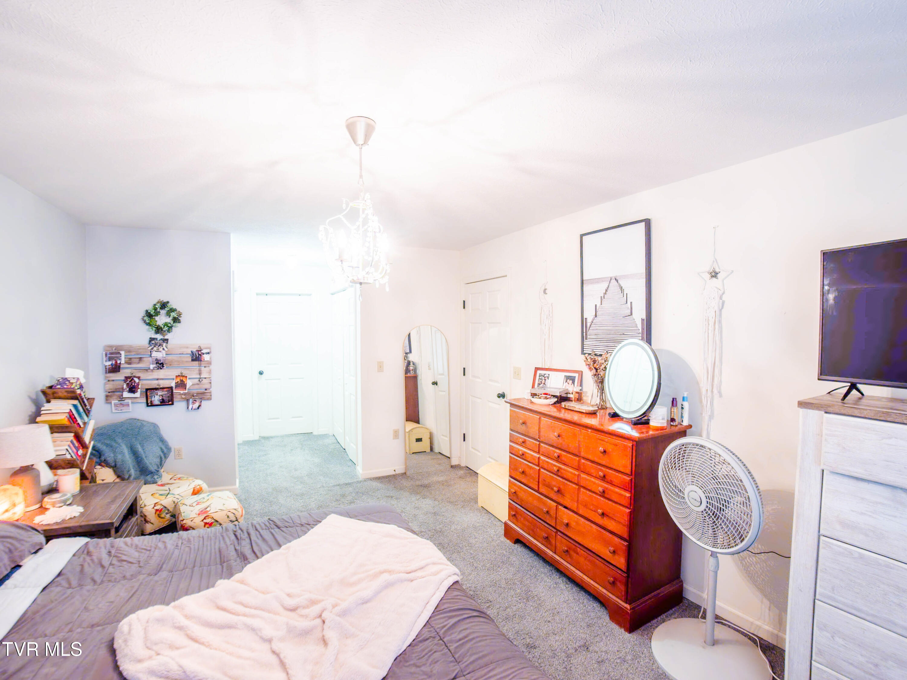 5659 Browning Way Property Photo 14