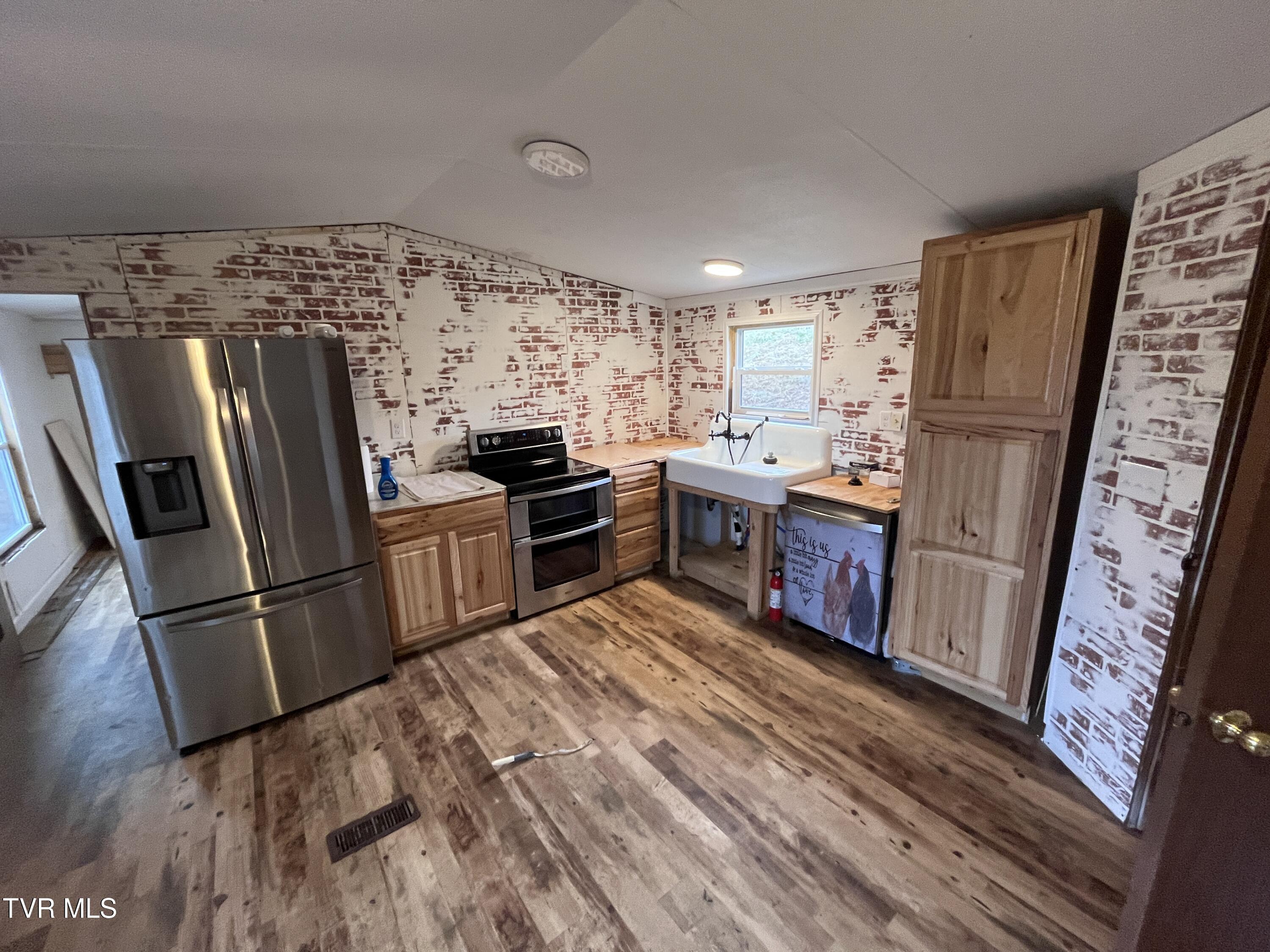 114 Ward Lane Property Photo 27