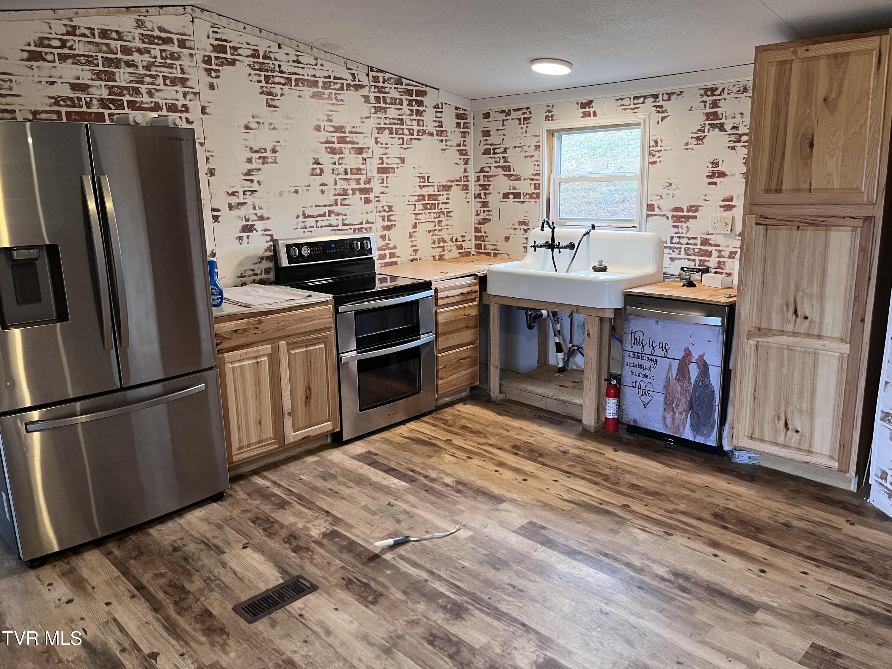 114 Ward Lane Property Photo 38