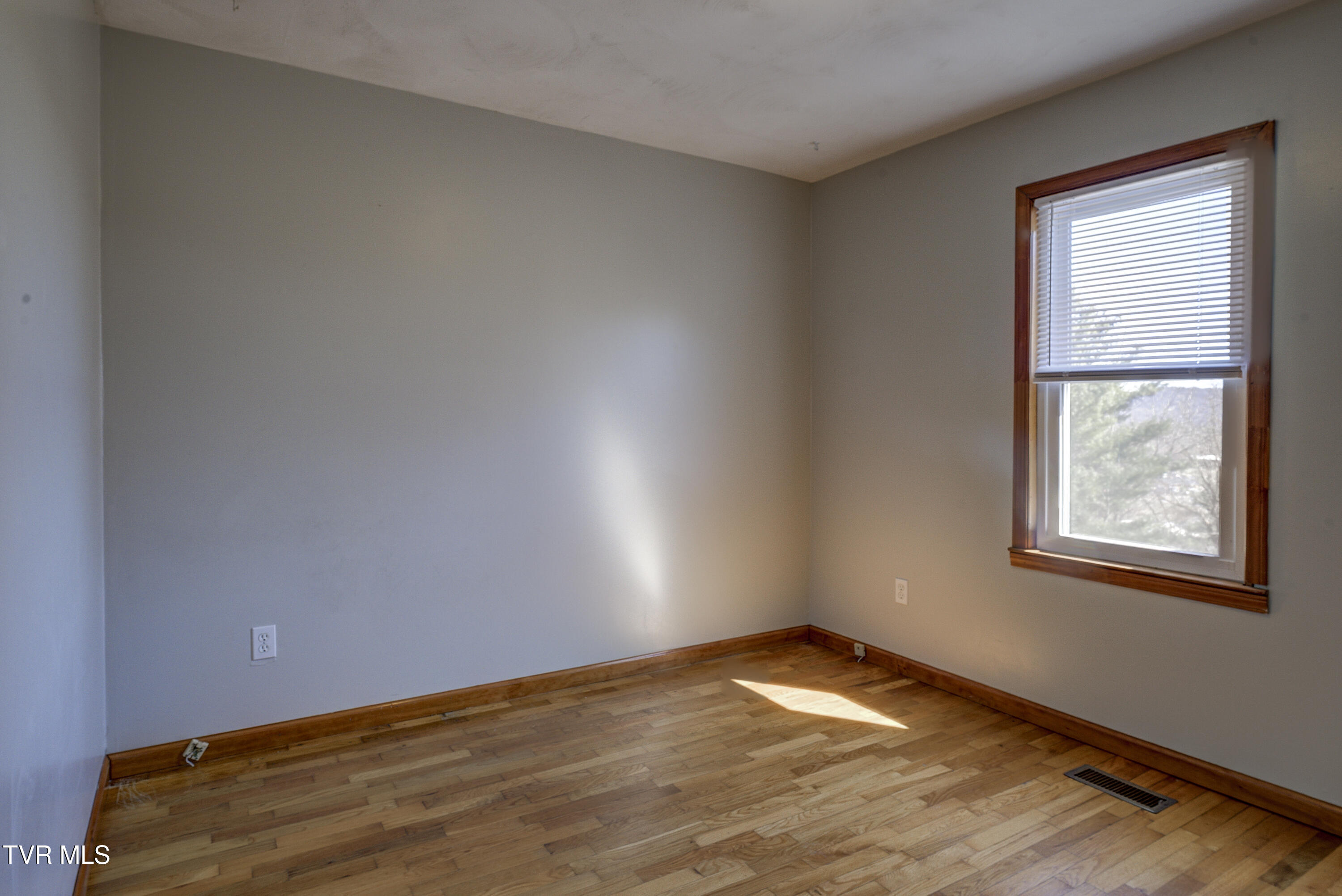 3441 Cardinal Street Property Photo 32