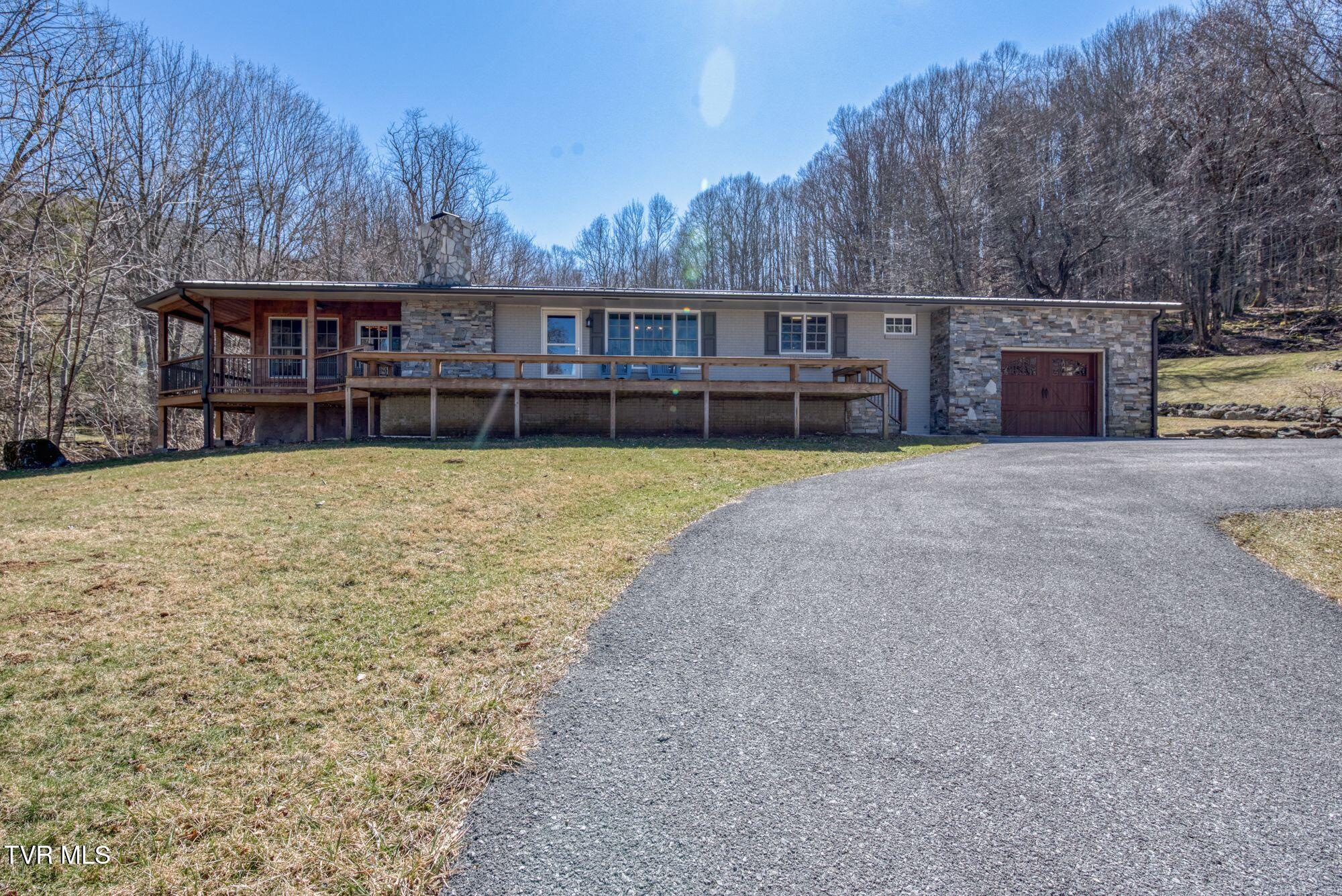 752 Heaton Creek Rd. Property Photo 1
