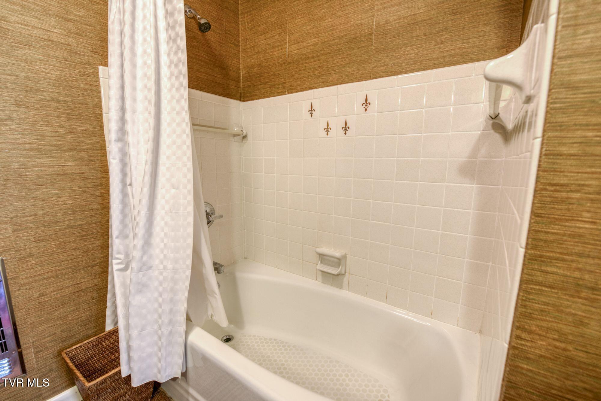 752 Heaton Creek Rd. Property Photo 12