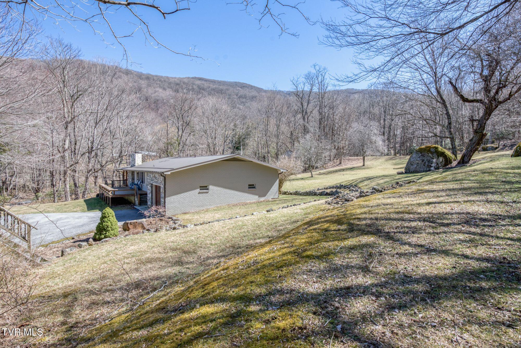 752 Heaton Creek Rd. Property Photo 32