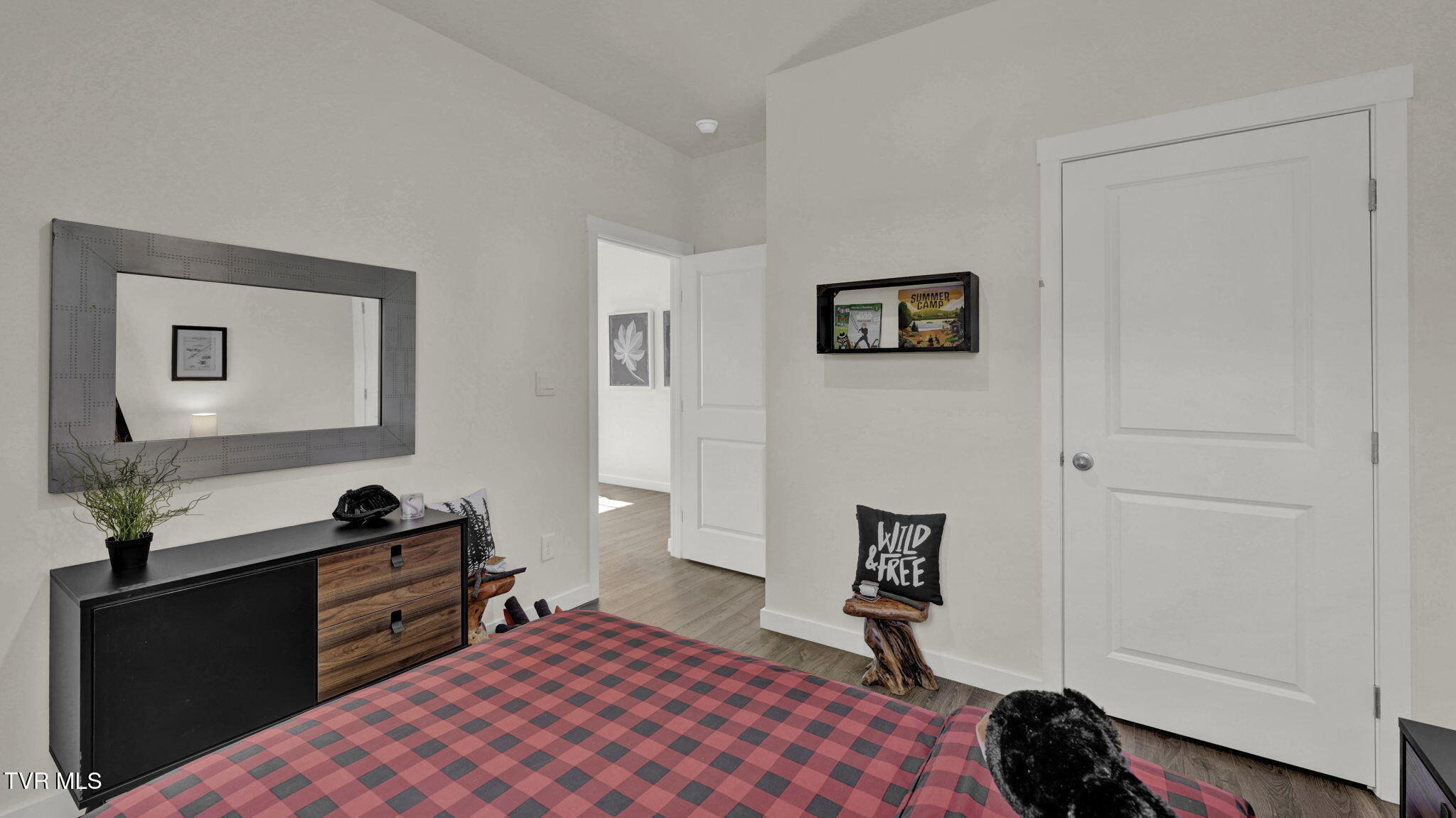 606 Canoe Street Property Photo 9