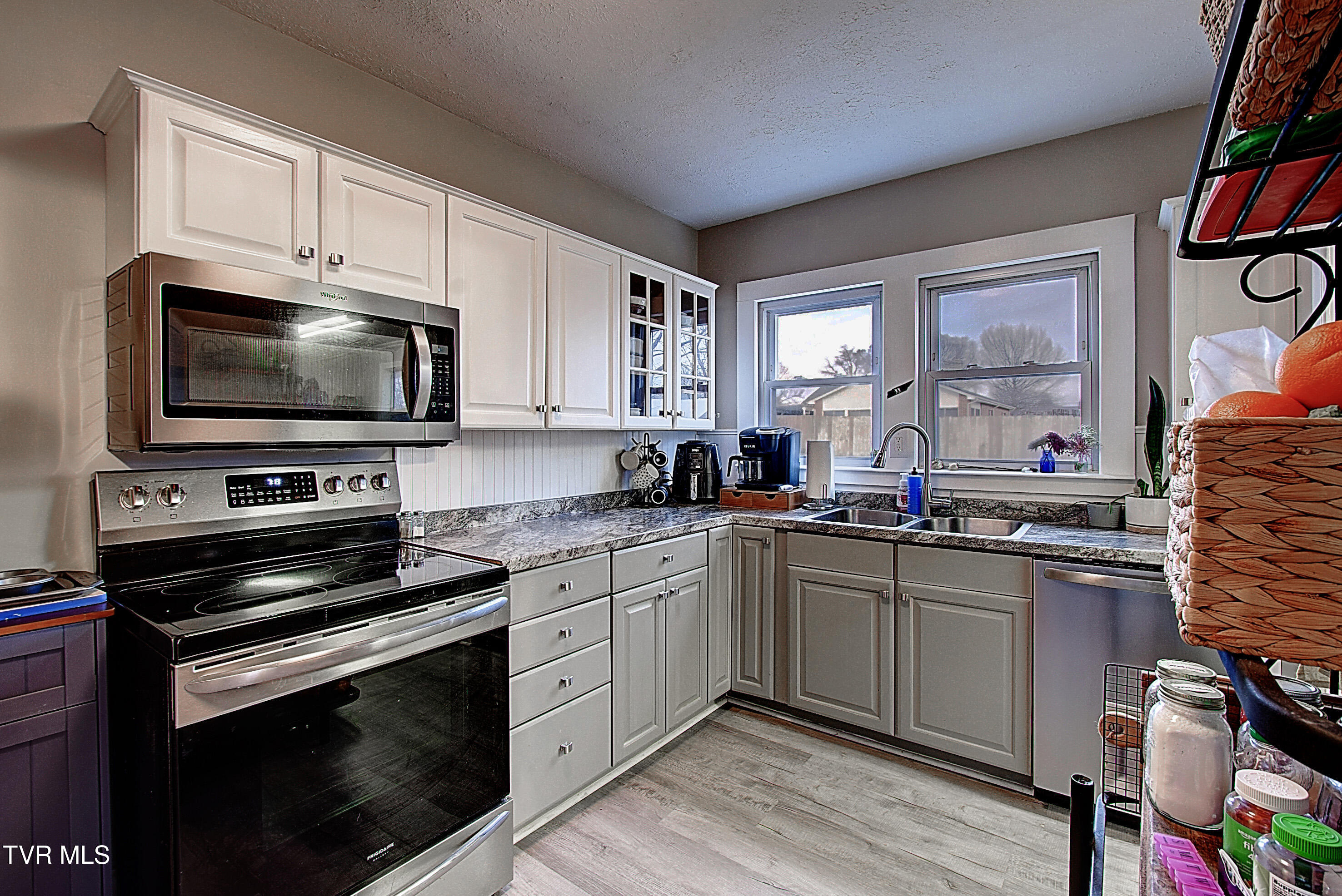 405 West D Street Property Photo 16