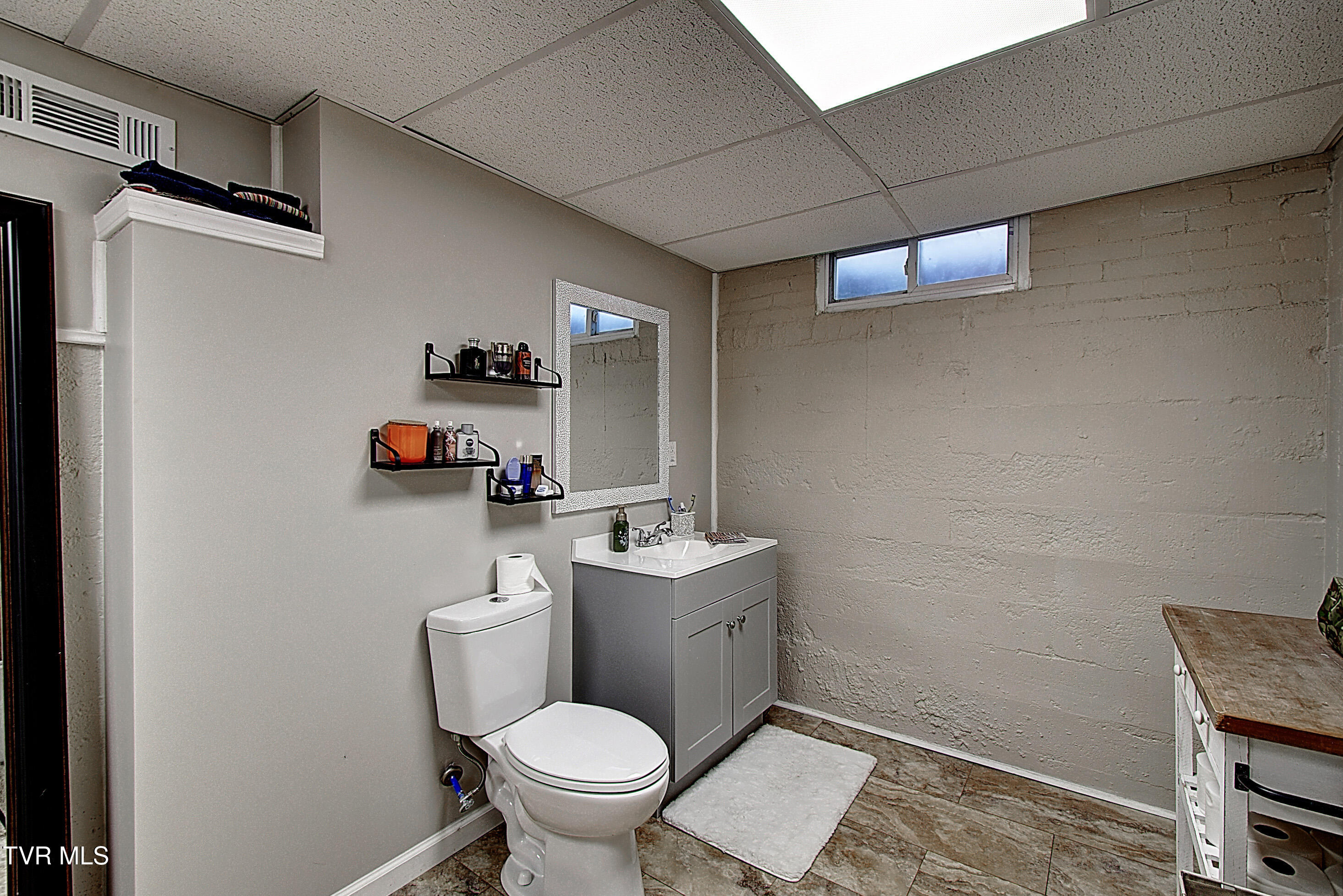 405 West D Street Property Photo 30