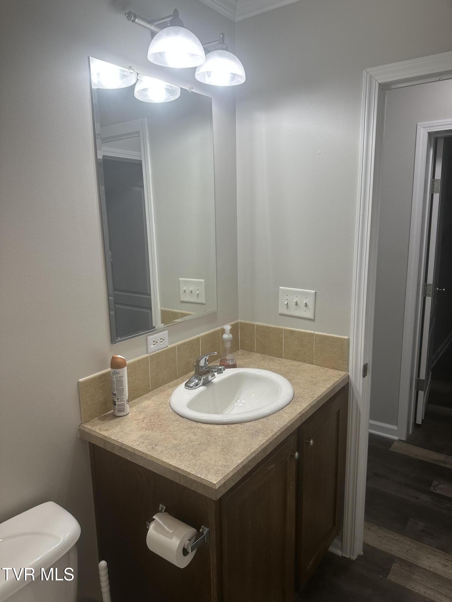 544 Garrison Hollow Road Property Photo 27