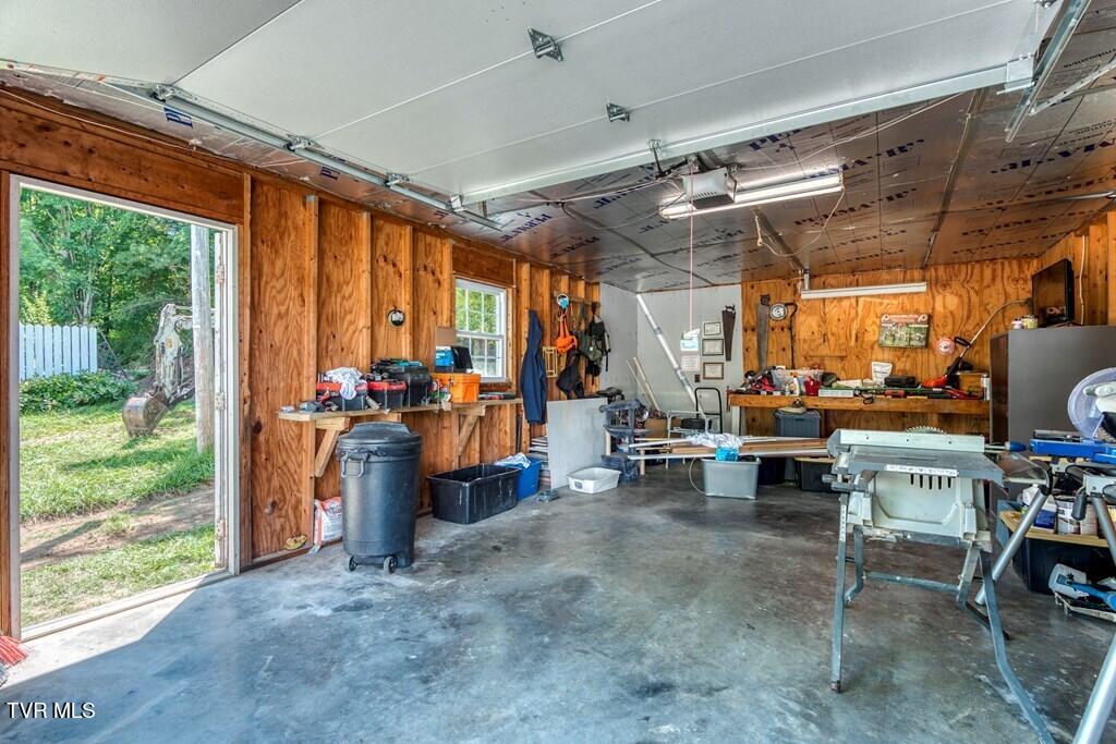 39 Forest Lodge Drive Property Photo 32