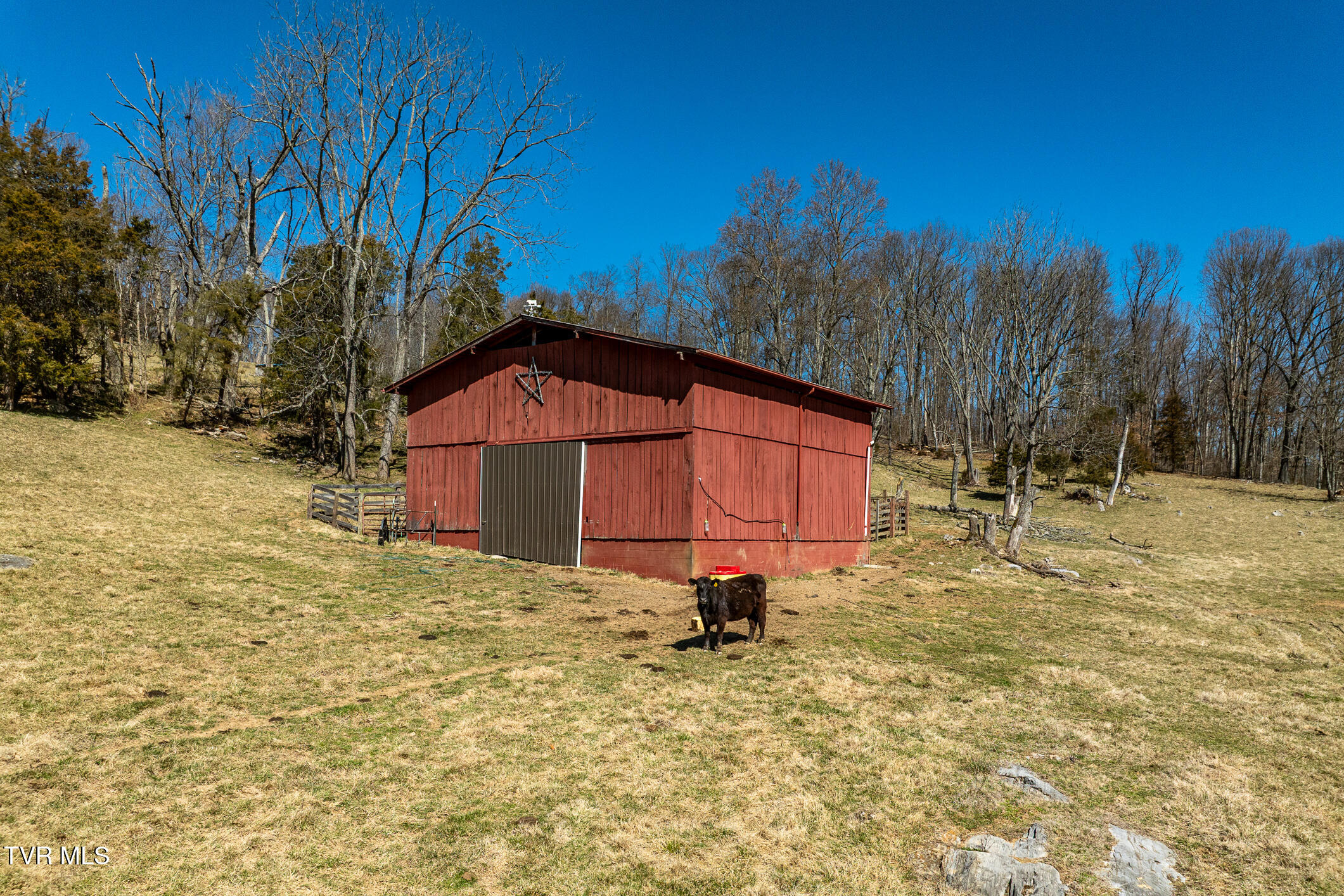 472 Harmony Road Property Photo 3