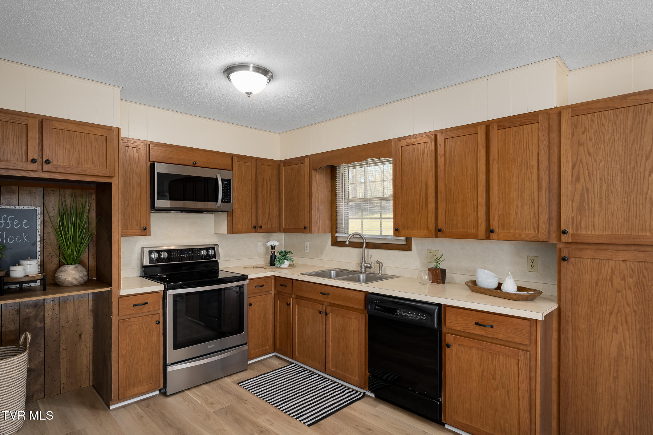 472 Harmony Road Property Photo 13