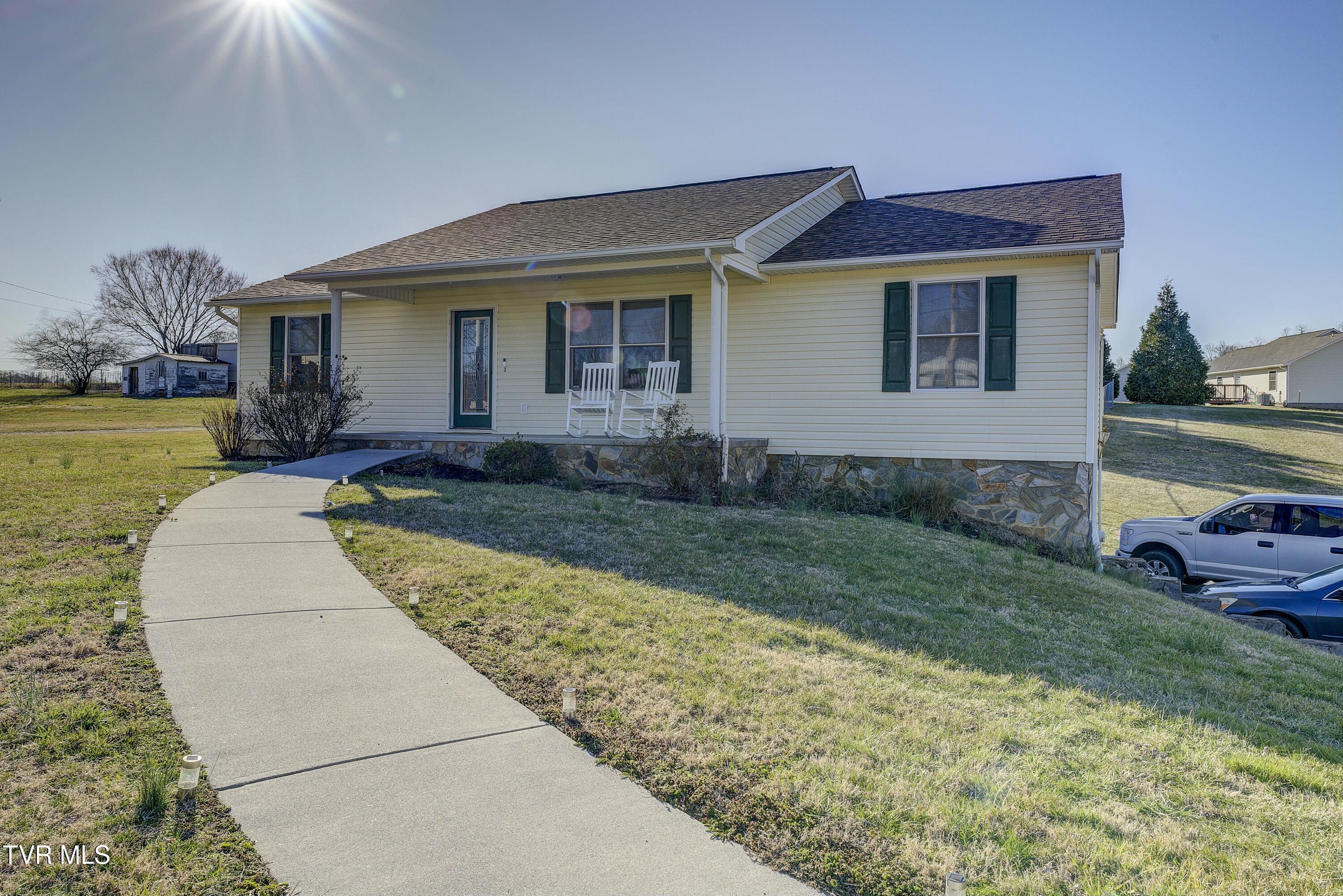 6215 Snapps Ferry Road Property Photo 2