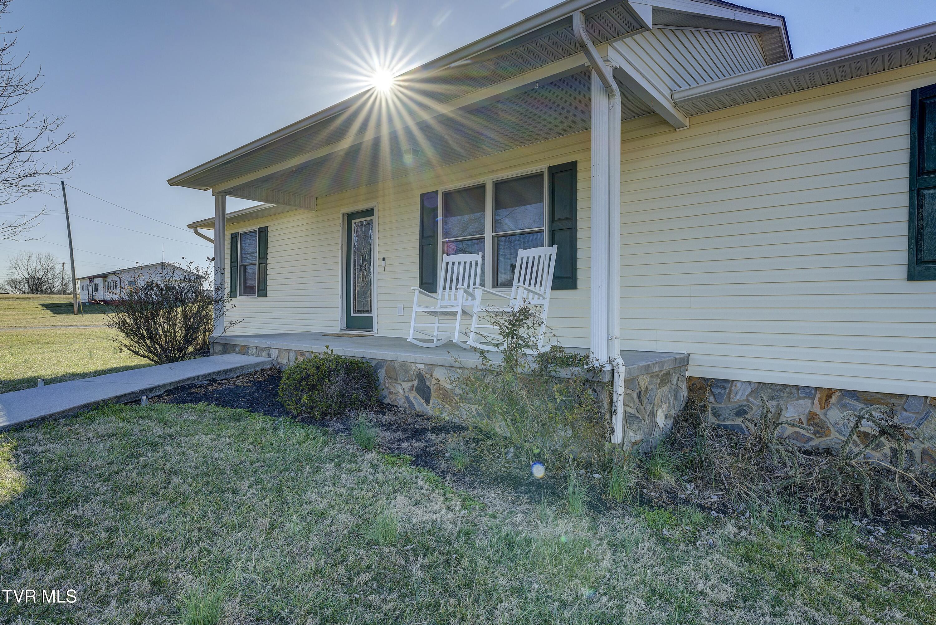 6215 Snapps Ferry Road Property Photo 4