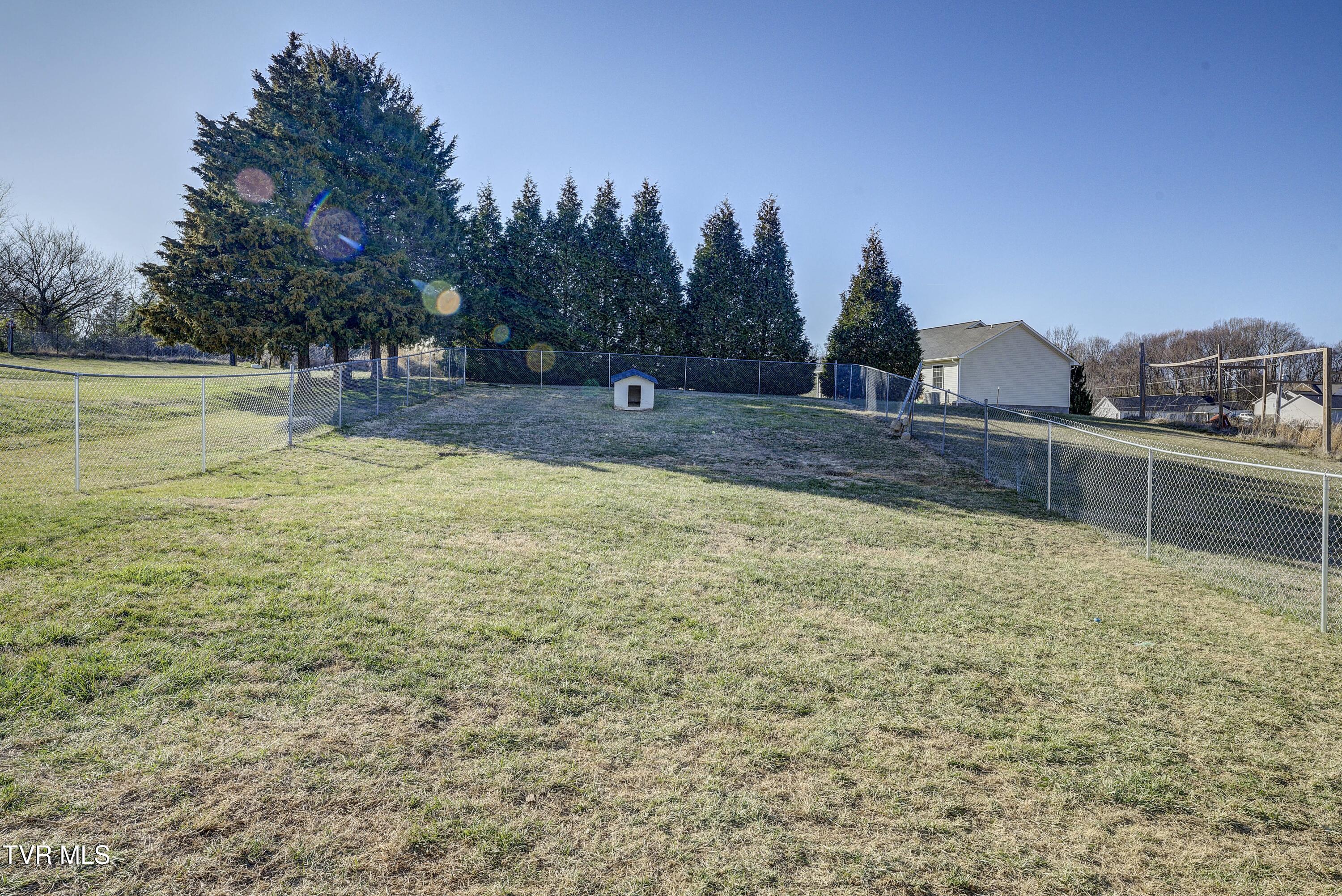 6215 Snapps Ferry Road Property Photo 10