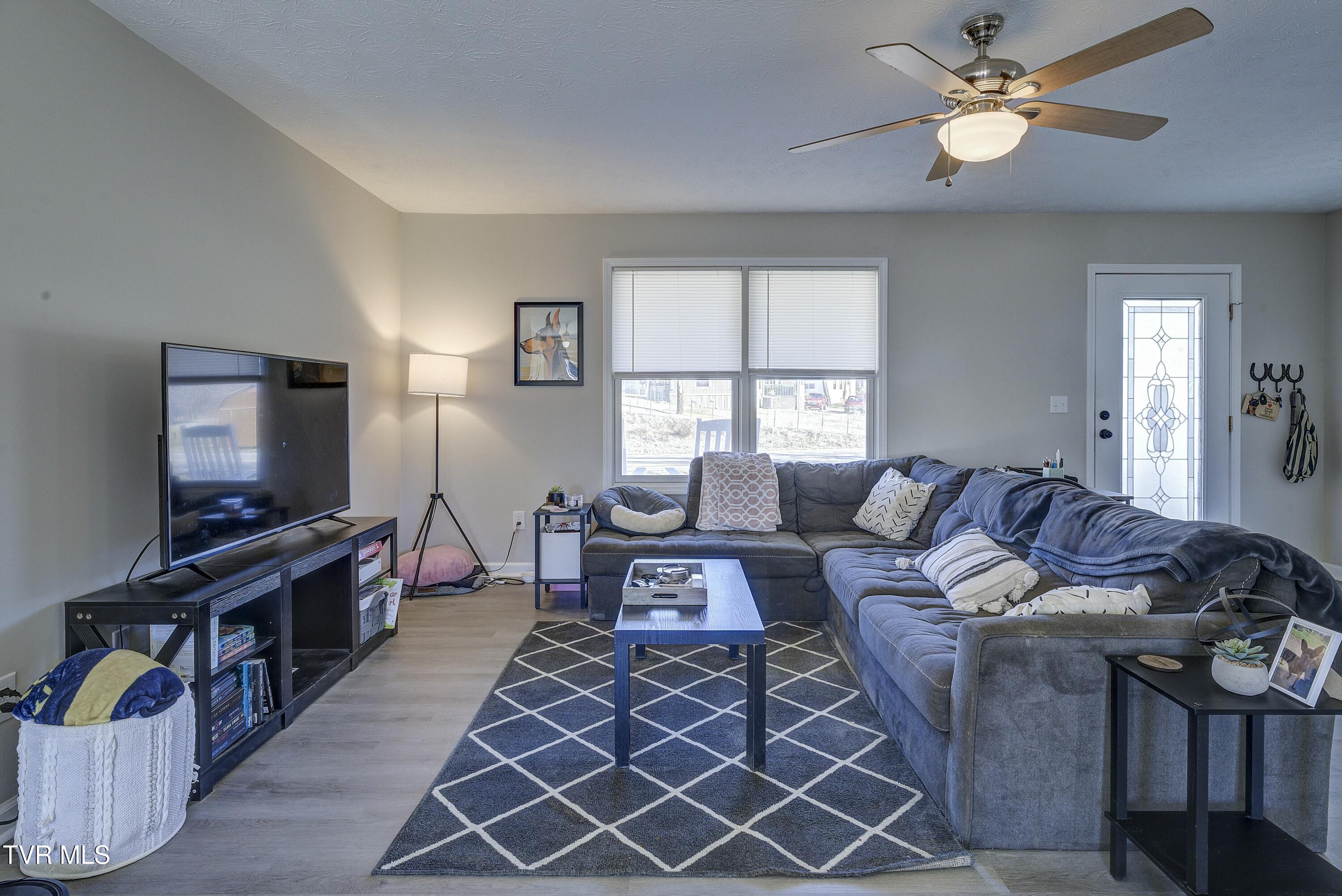 6215 Snapps Ferry Road Property Photo 16