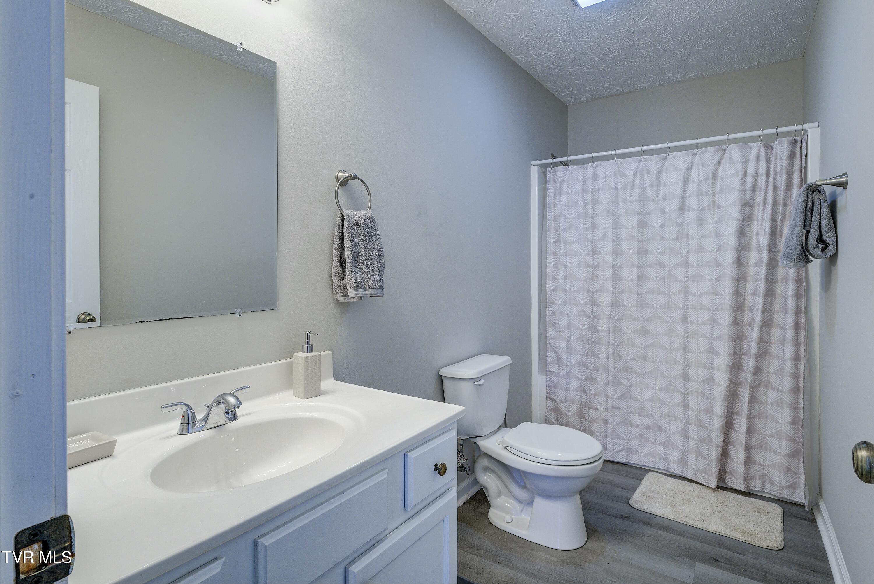 6215 Snapps Ferry Road Property Photo 27