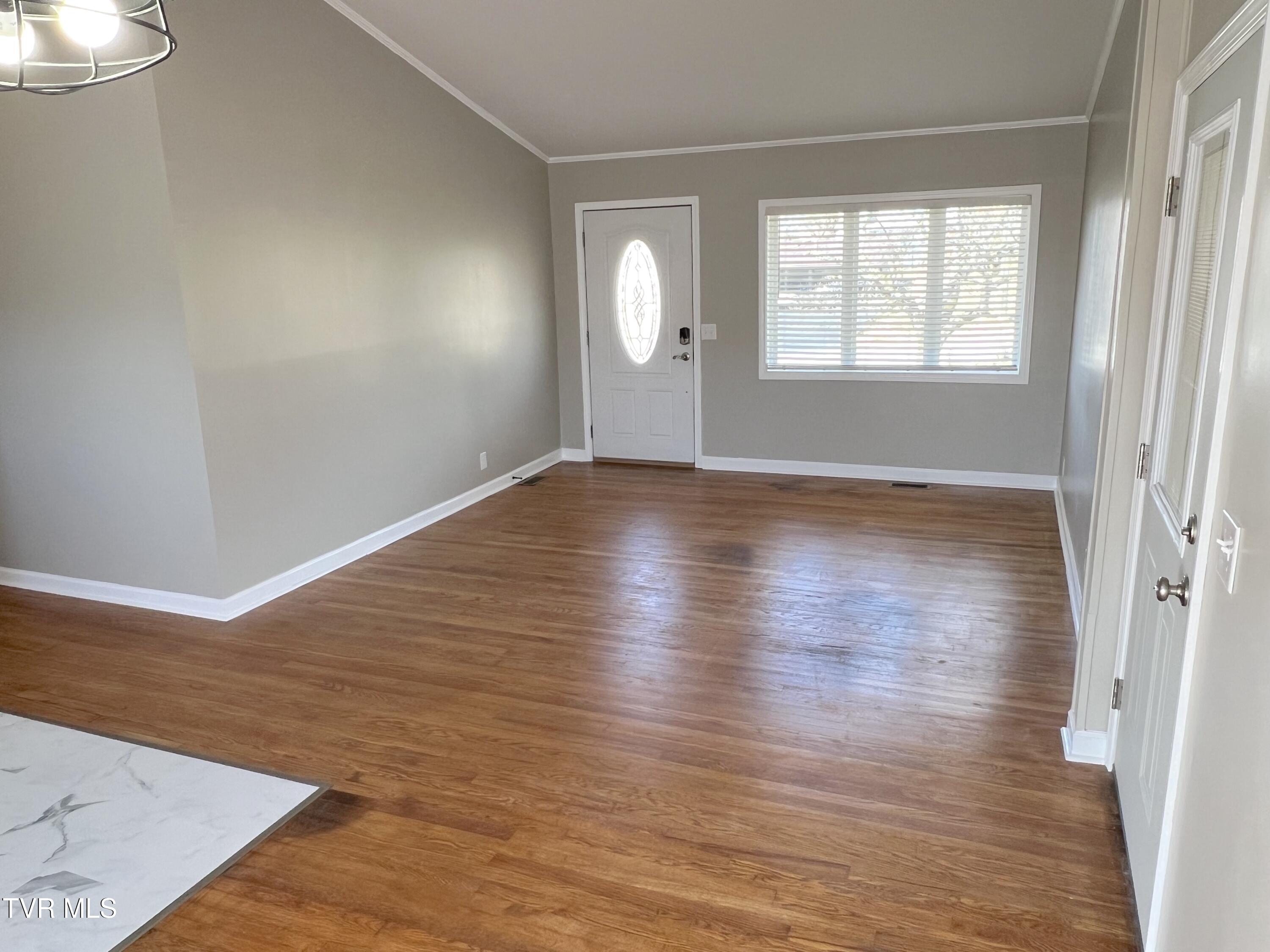 713 Midfield Avenue Property Photo 9