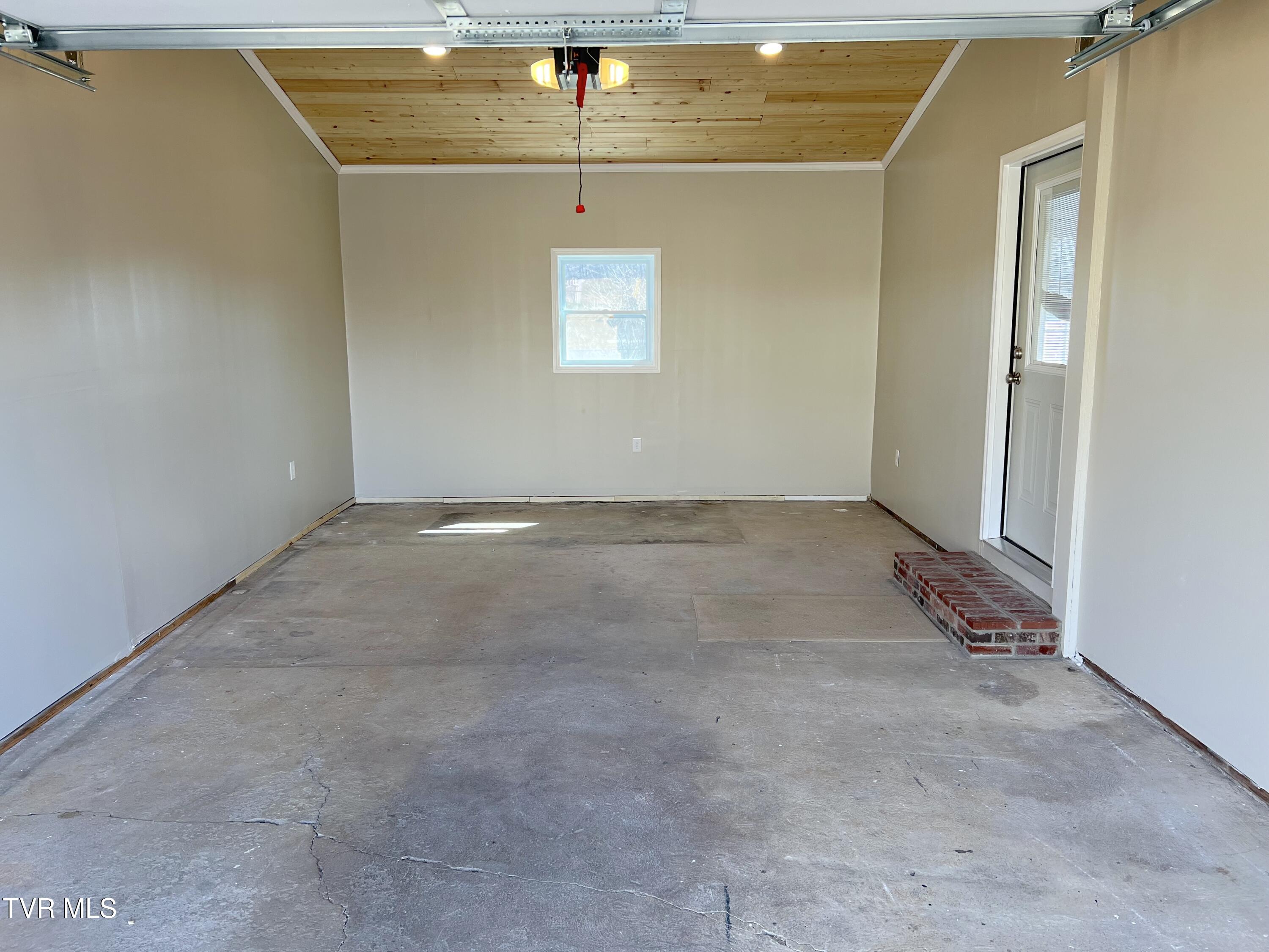 713 Midfield Avenue Property Photo 22