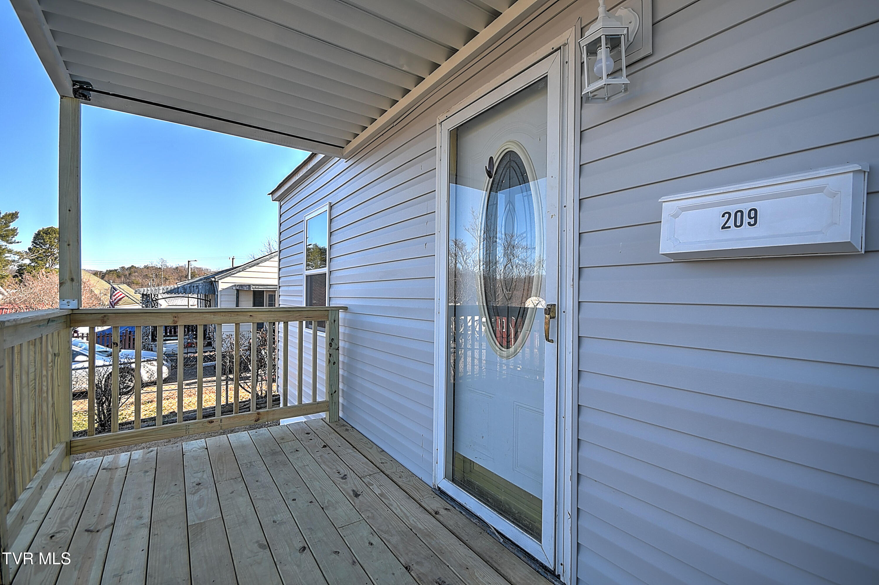 209 Sunrise Street Property Photo 3