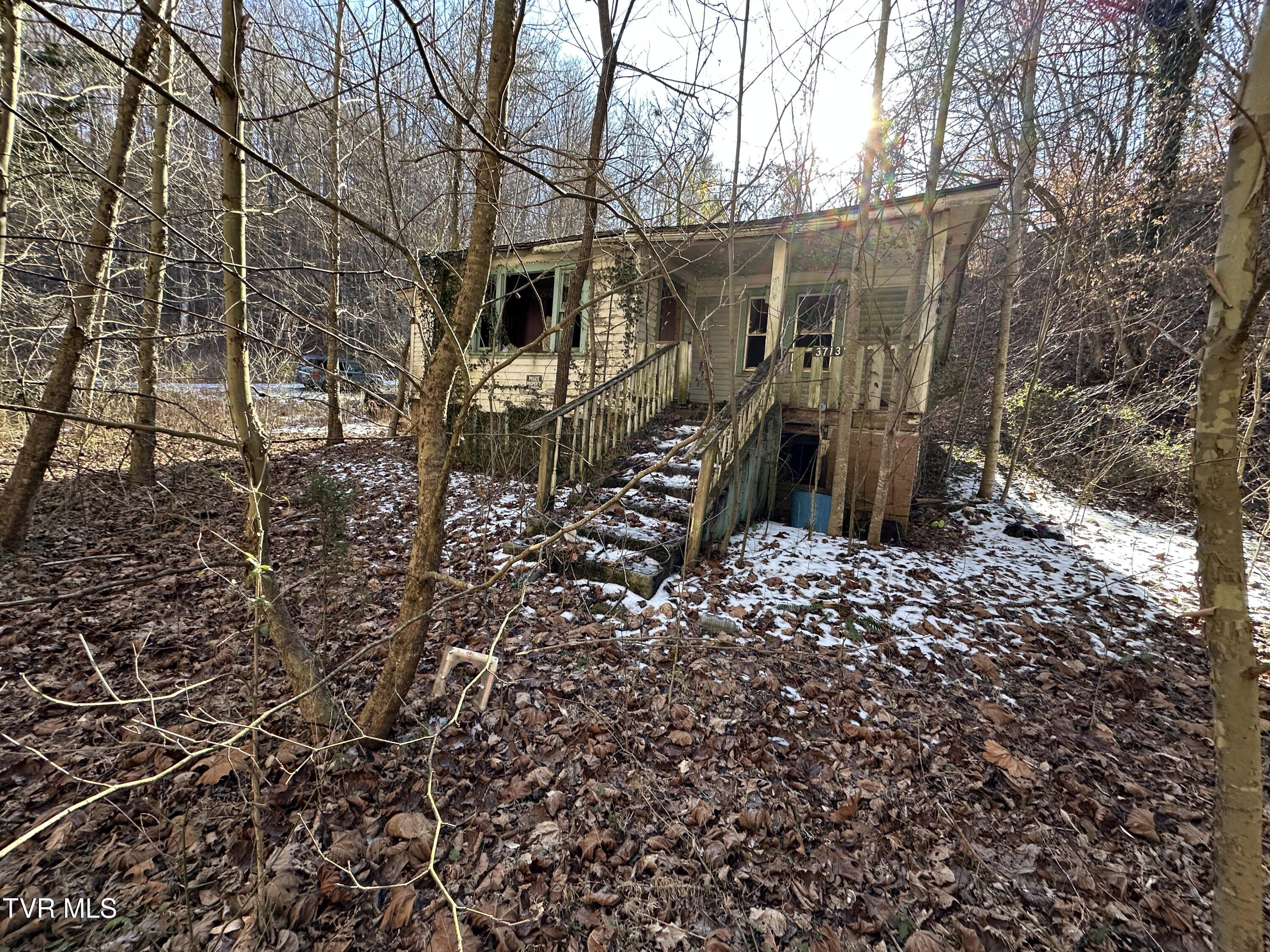 9976827 Property Photo