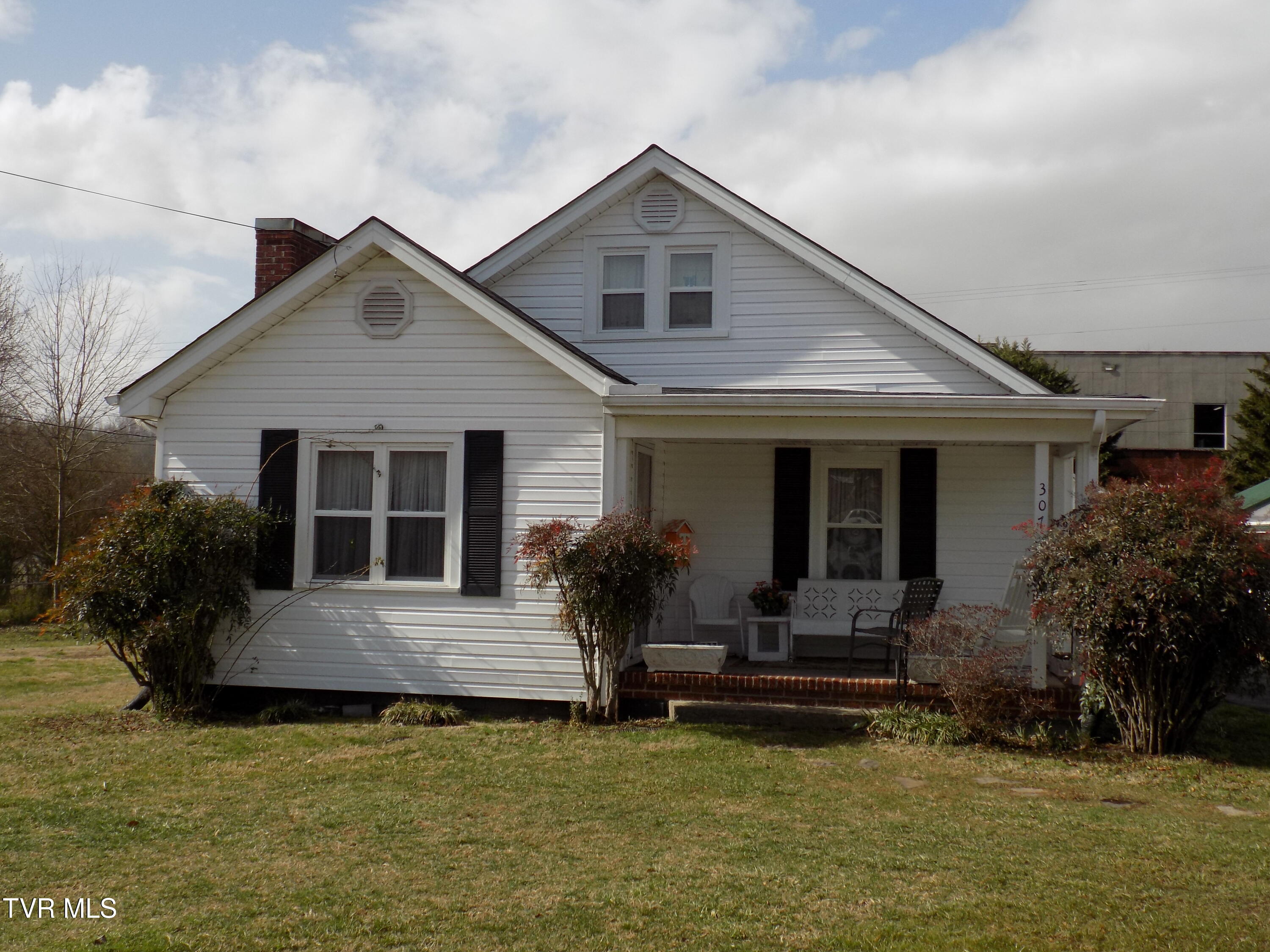 307 Gibson St. Property Photo 5
