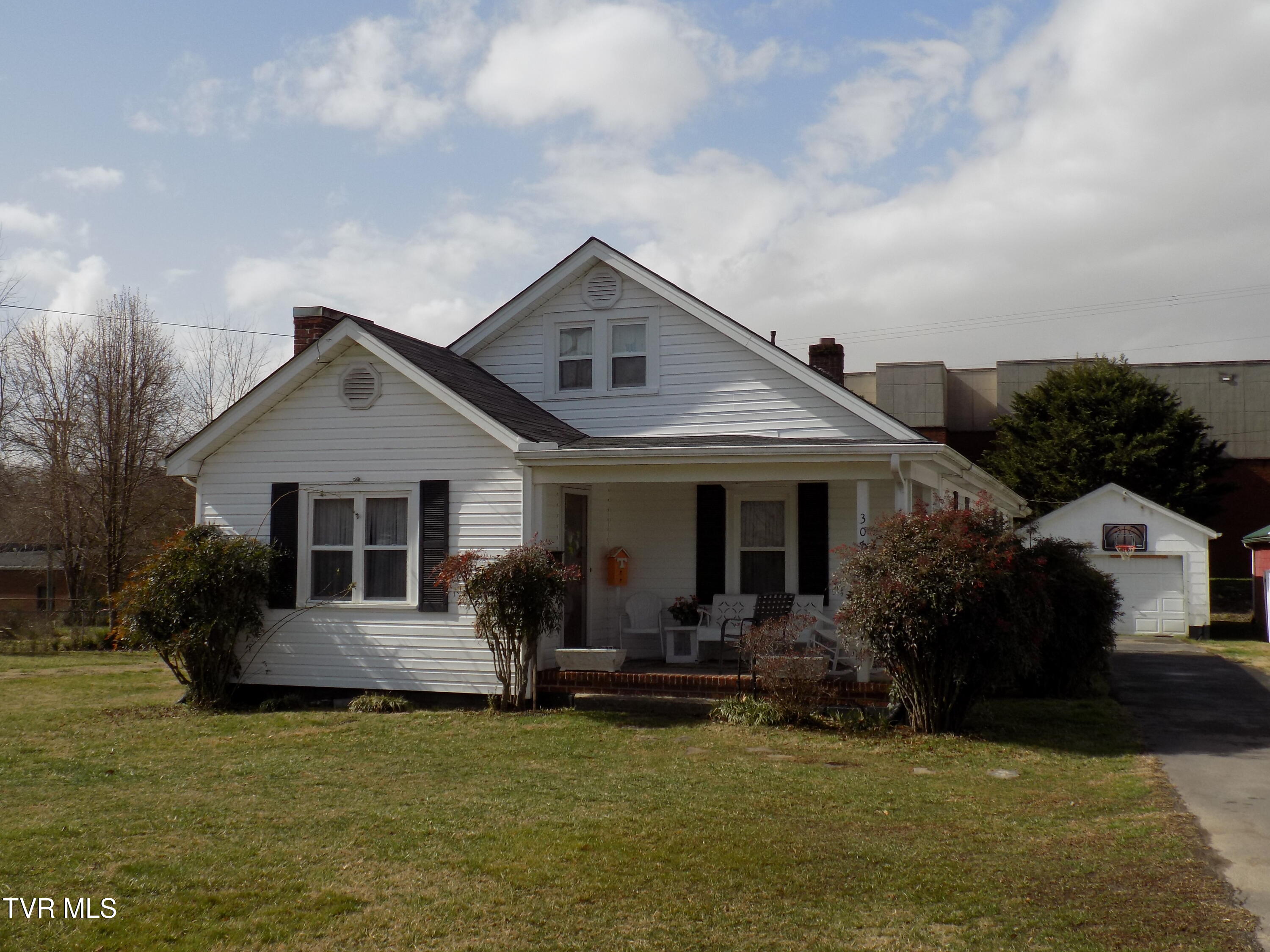 307 Gibson St. Property Photo 13