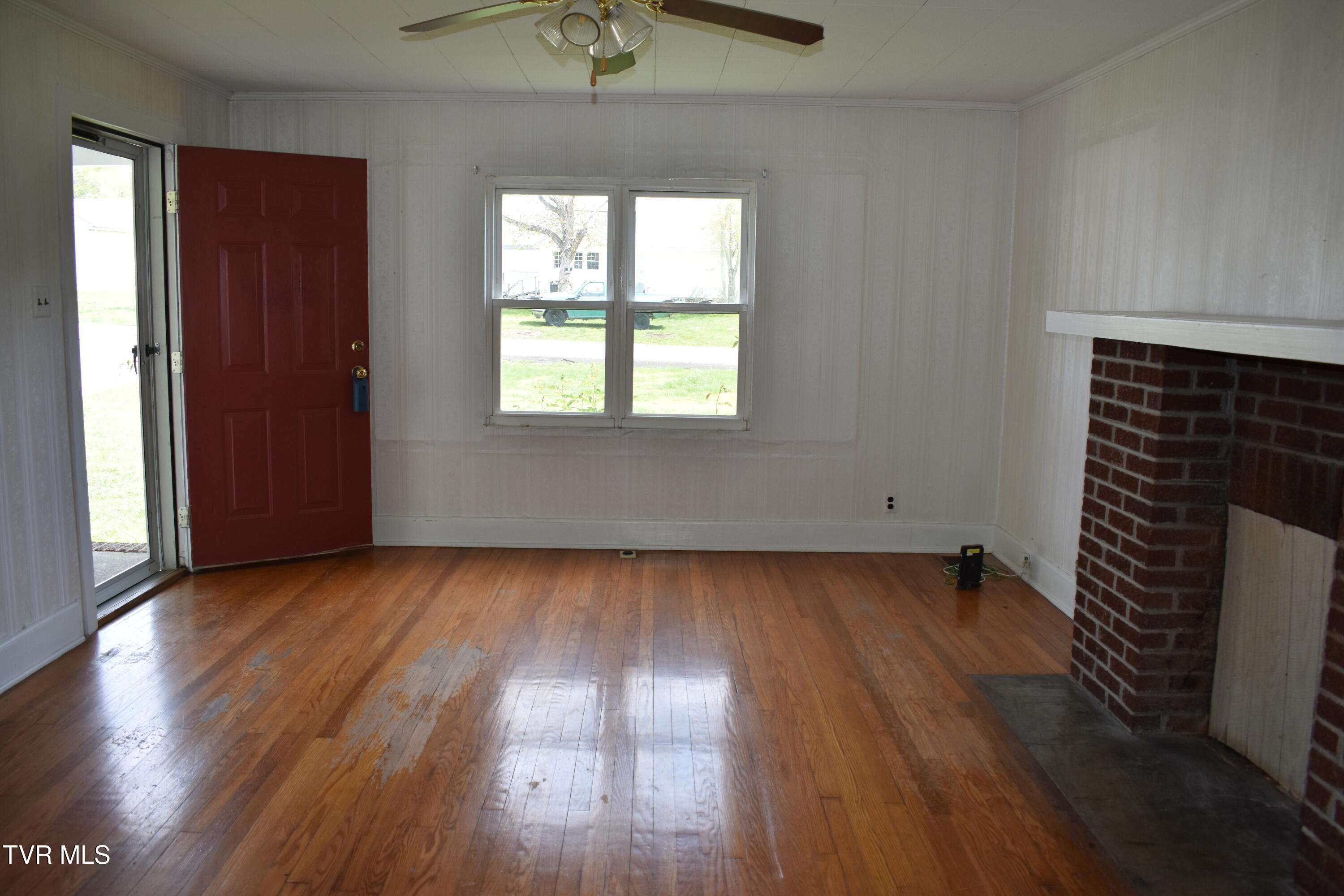 307 Gibson St. Property Photo 15